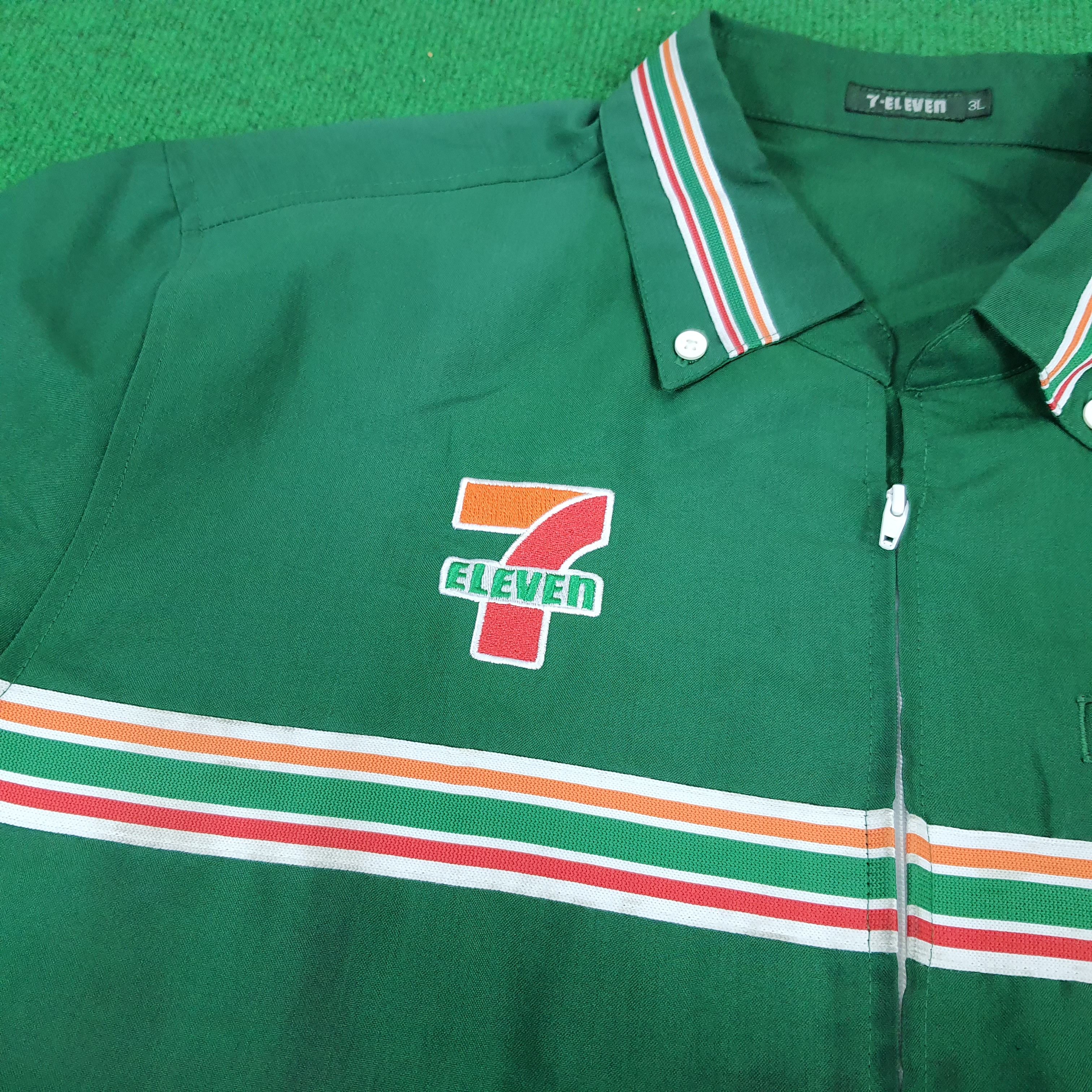 Japanese Brand Vintage 7 Eleven Staff Japan Edition Uniform Shirt Size US L / EU 52-54 / 3 - 2 Thumbnail