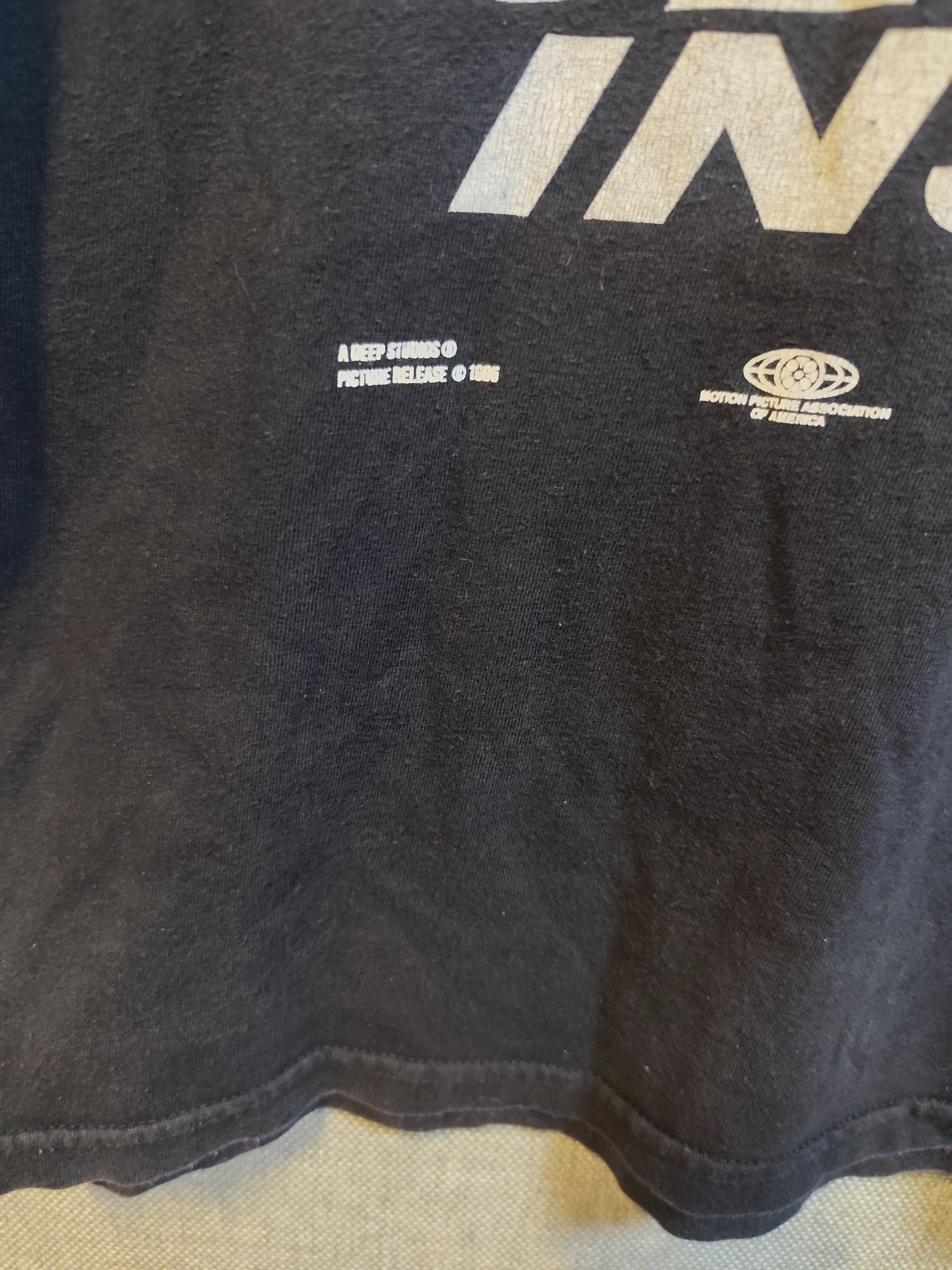 10 Deep 10.Deep "Deep Inside" Retro Movie Poster Graphic Tee Size US M / EU 48-50 / 2 - 5 Thumbnail