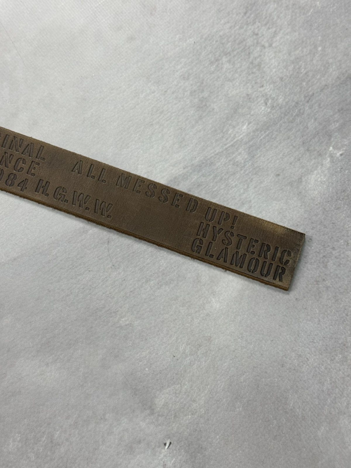 Hysteric Glamour Hysteric Glamour Engraved Leather Belt(28-33) Size ONE SIZE - 9 Thumbnail