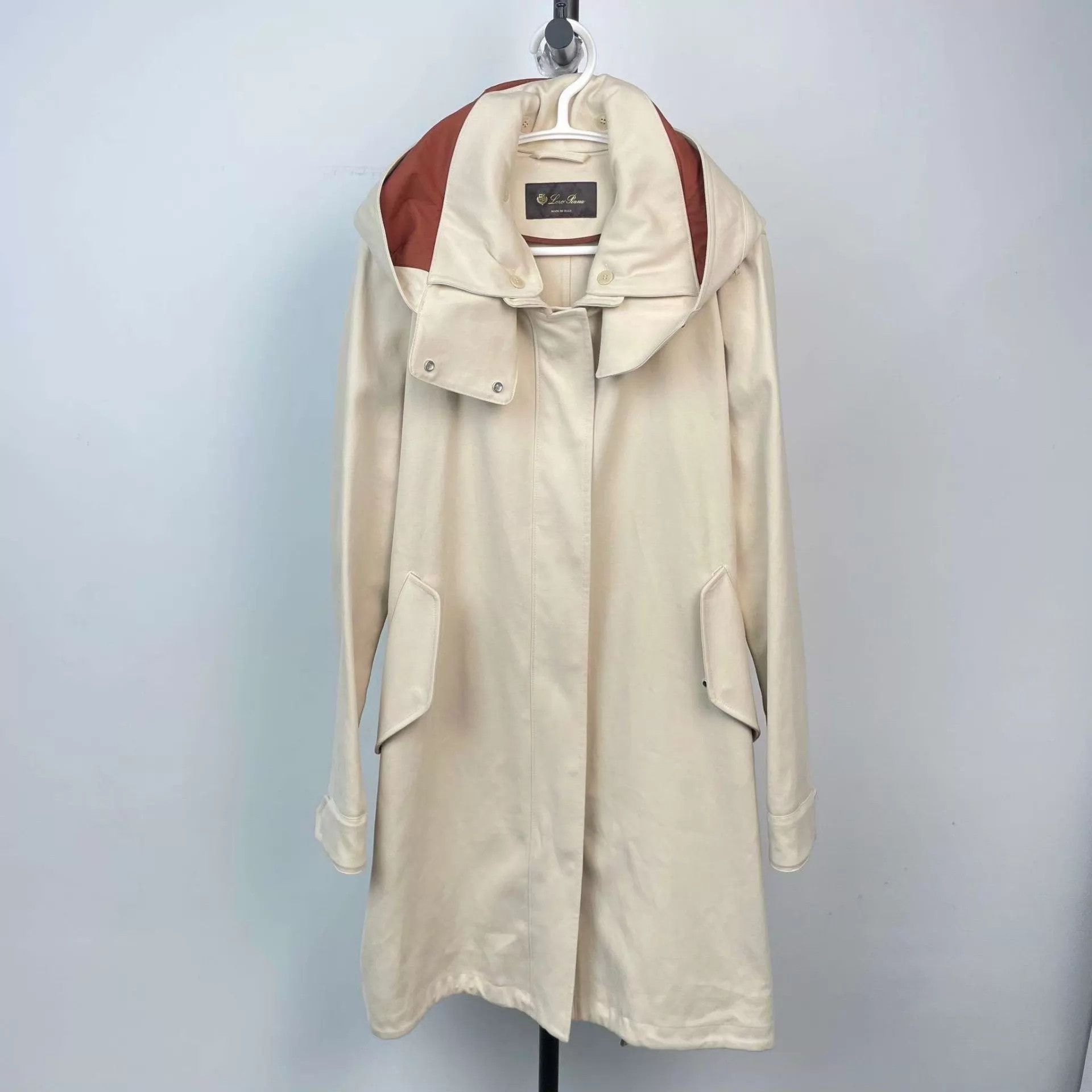 Loro Piana Loro Piana Cream Lapel Long Coat 95 New Size US S / EU 44-46 / 1 - 1 Thumbnail