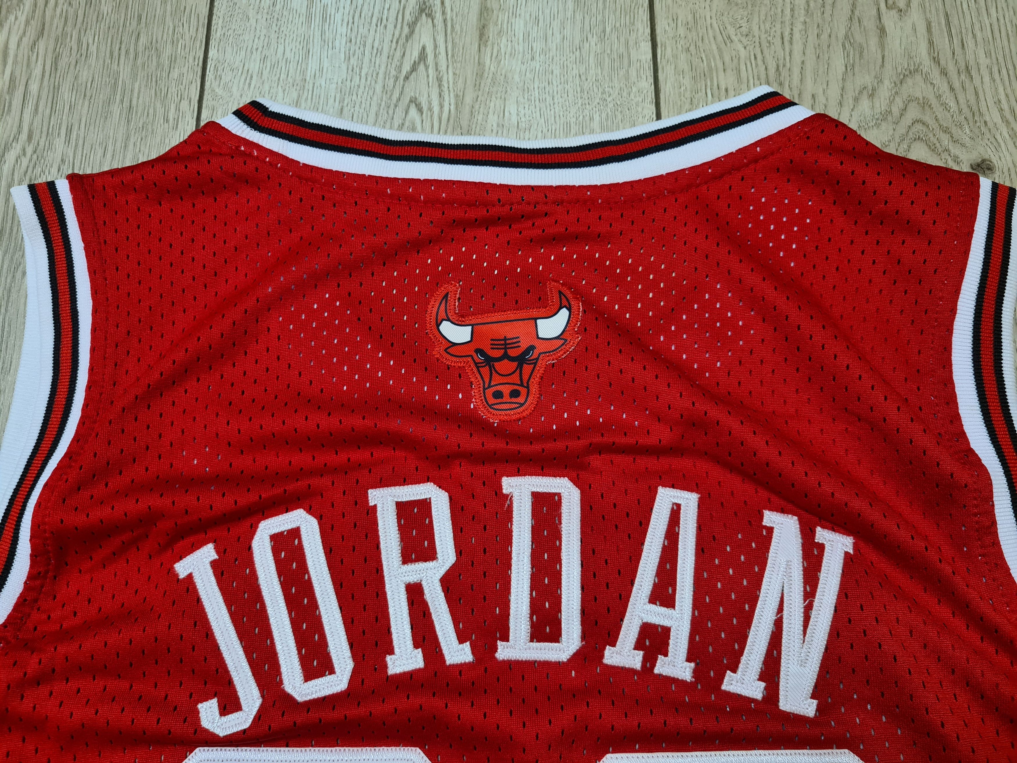 All Sport CHICAGO BULLS NIKE VINTAGE JORDAN JERSEY BASKETBALL SHIRT Size US M / EU 48-50 / 2 - 5 Thumbnail