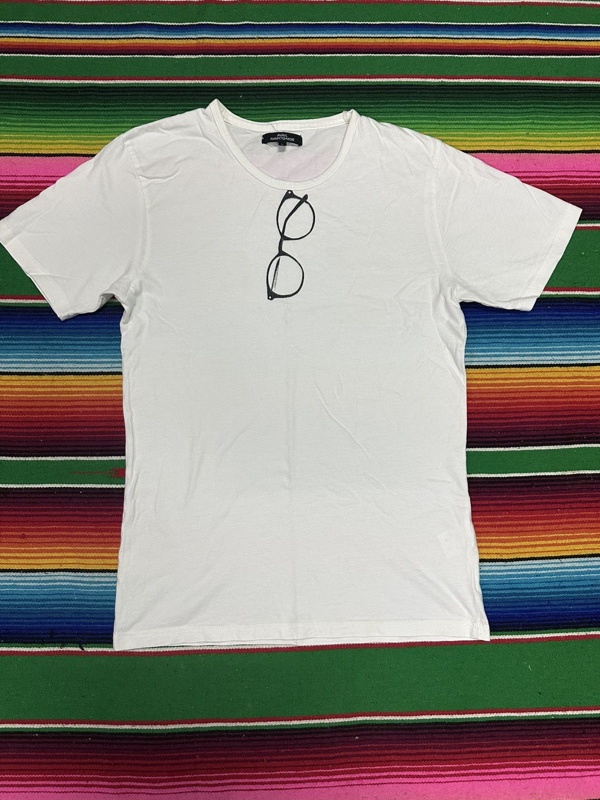 avant garde sunglass photo tee .