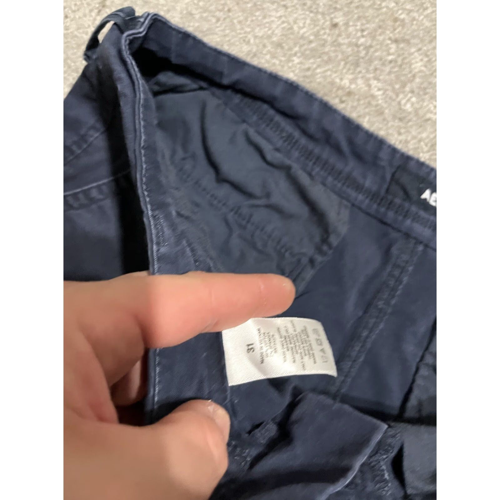 Vintage Aéropostale Mens Shorts Navy Solid EUC Sz 31 Chino Regular Adult Blue 31 Mens Size US 31 - 4 Thumbnail