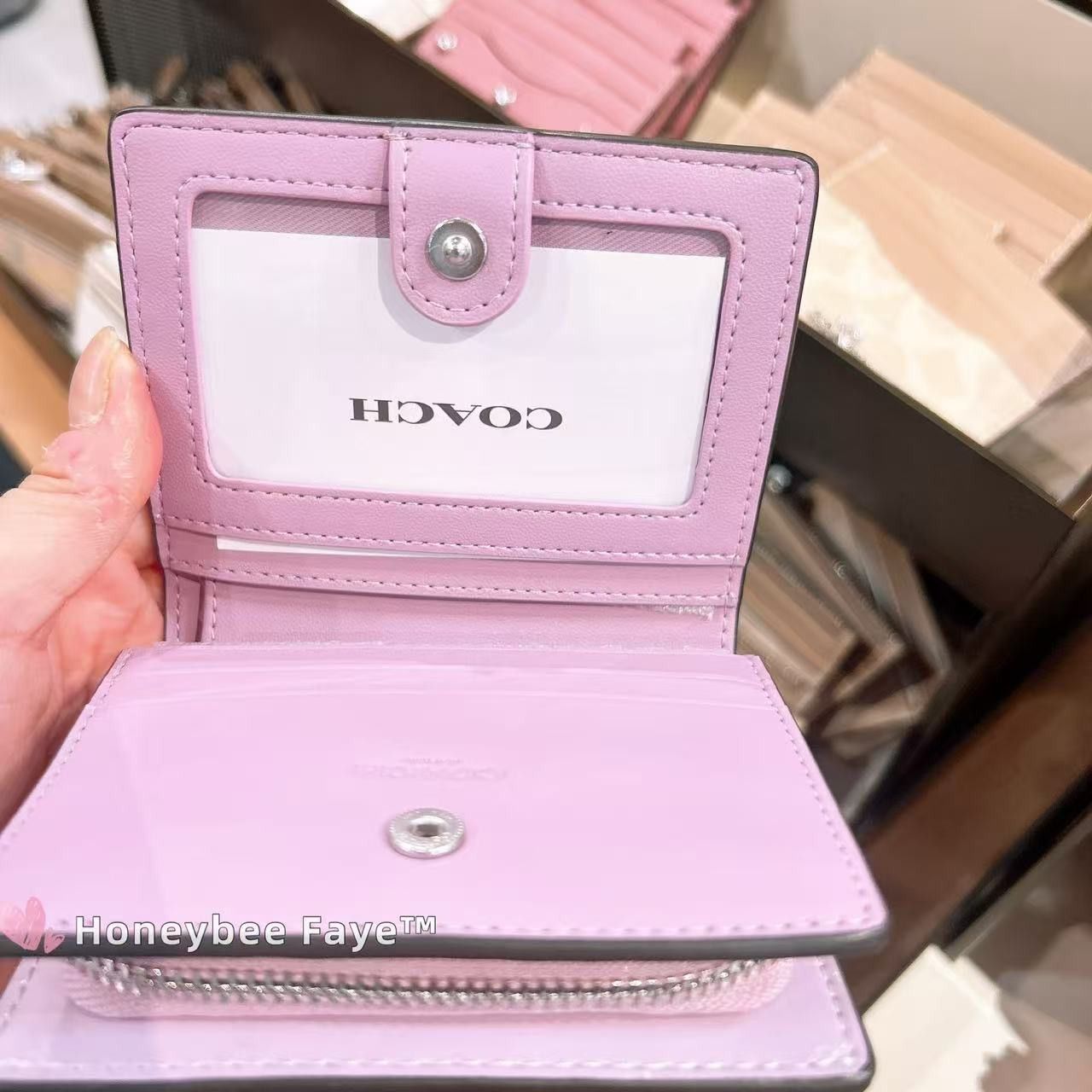 Coach Snap Wallet In Signature Leather With Heart Charm CDF21 Size ONE SIZE - 5 Thumbnail