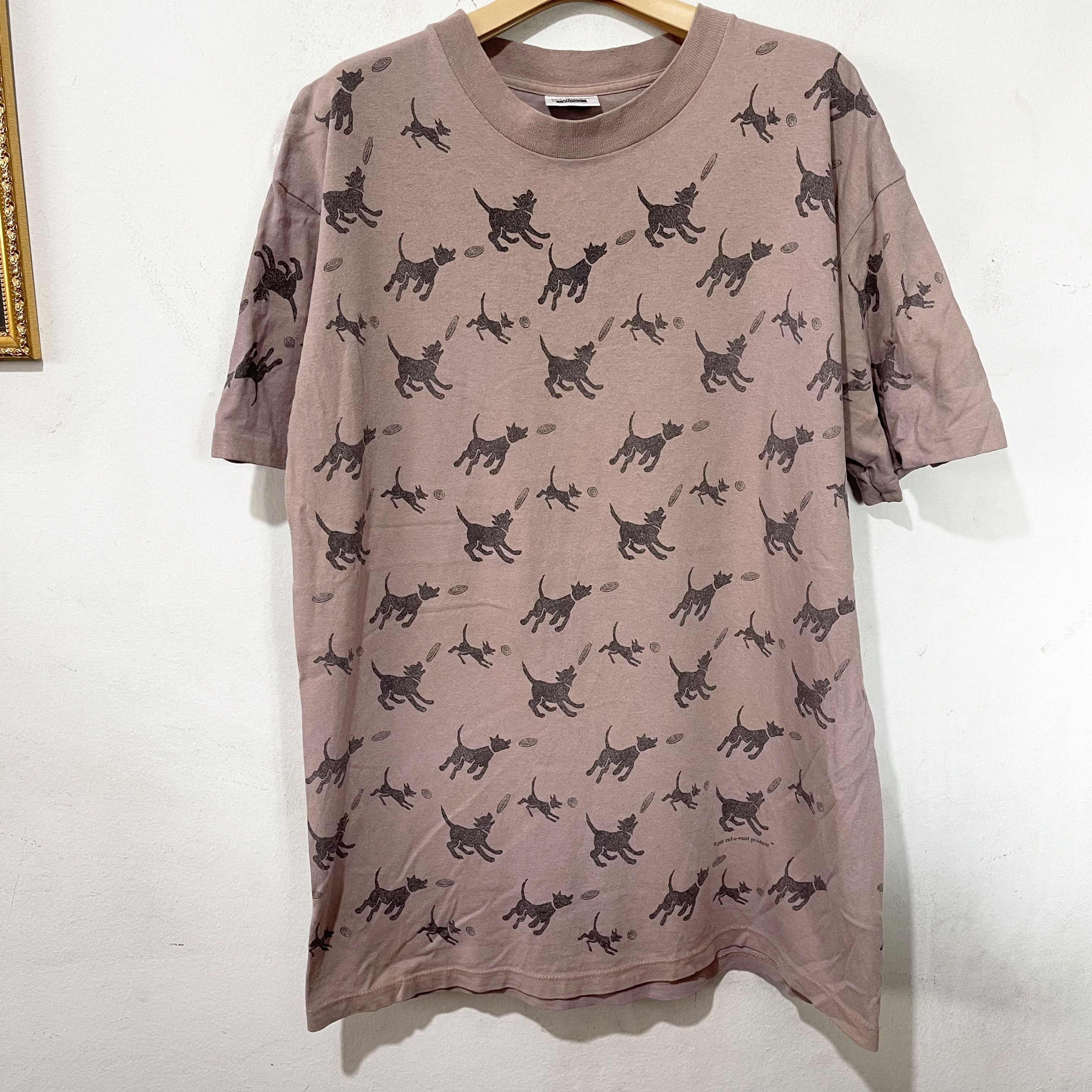 Vintage Vintage 1996 Dog Frisbee All Over Print T-Shirt Size US L / EU 52-54 / 3 - 1 Thumbnail