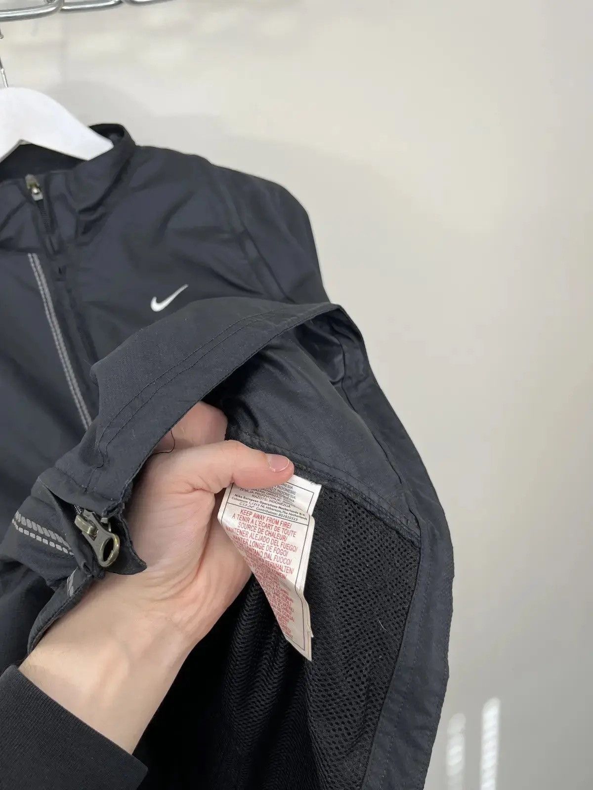 Nike Vintage Nike Y2K Transformer 2 in 1 Drill Black Track Jacket Size US L / EU 52-54 / 3 - 7 Thumbnail