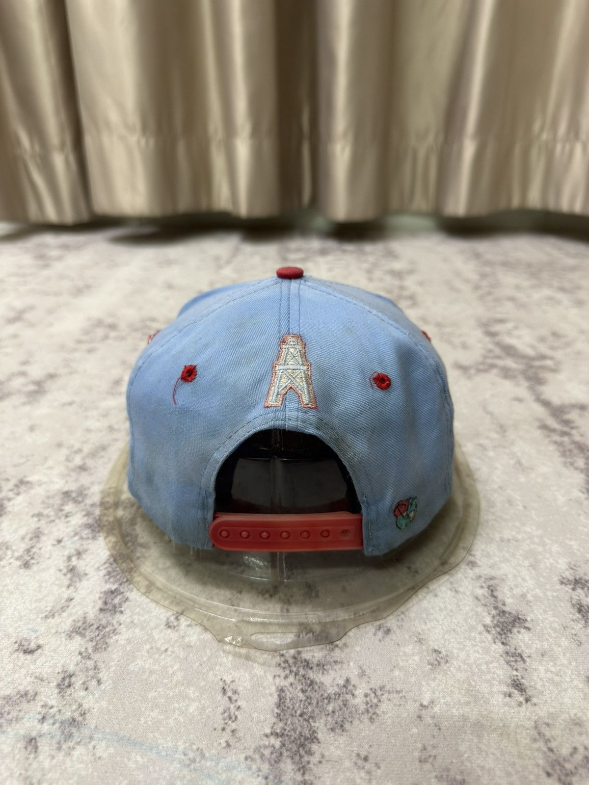 MLB Sun faded🔥🔥Vintage Houston Oilers Snapback Cap Size ONE SIZE - 4 Thumbnail