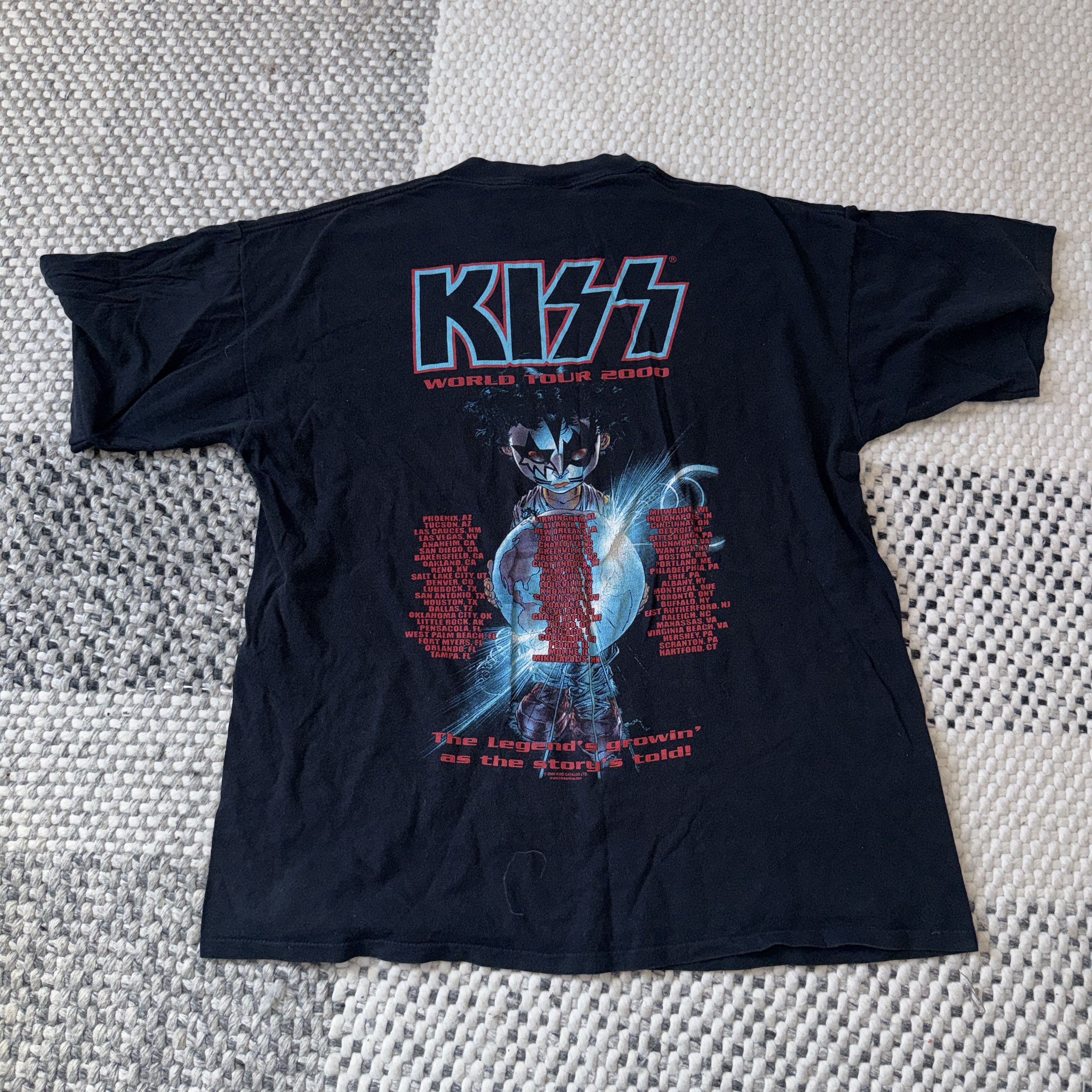 Vintage Vintage 2000 KISS Farewell World Tour Tshirt Size US L / EU 52-54 / 3 - 4 Thumbnail