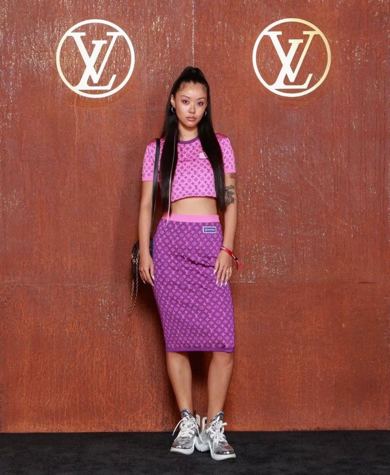 Louis Vuitton Louis Vuitton size s Purple Jacquard Straight Skirt 2503-N Size 25" / US 0 / IT 36 - 7 Thumbnail