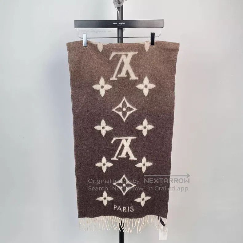 Louis Vuitton Louis Vuitton Cream-colored gradient double-faced cashmere Size ONE SIZE - 1 Thumbnail