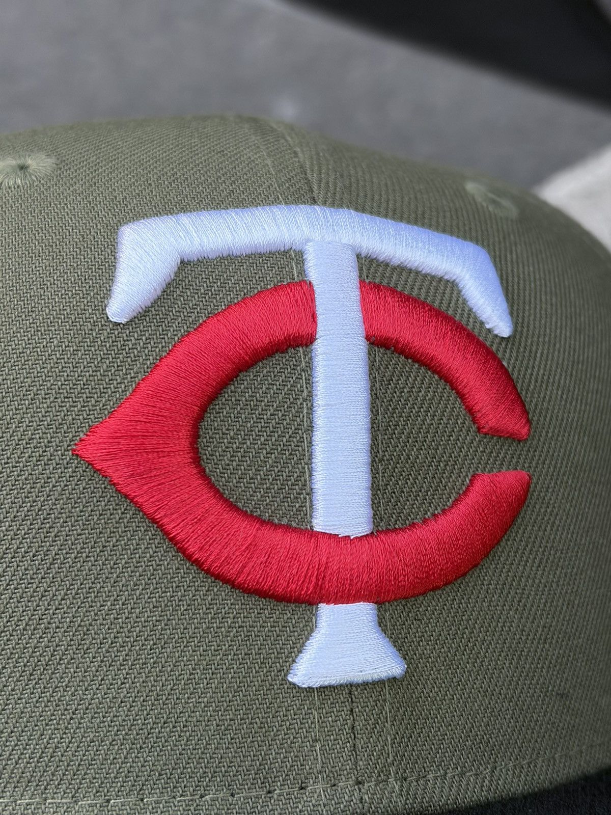 Topperz Two tone Minnesota Twins size 7 1/4 Size ONE SIZE - 5 Thumbnail