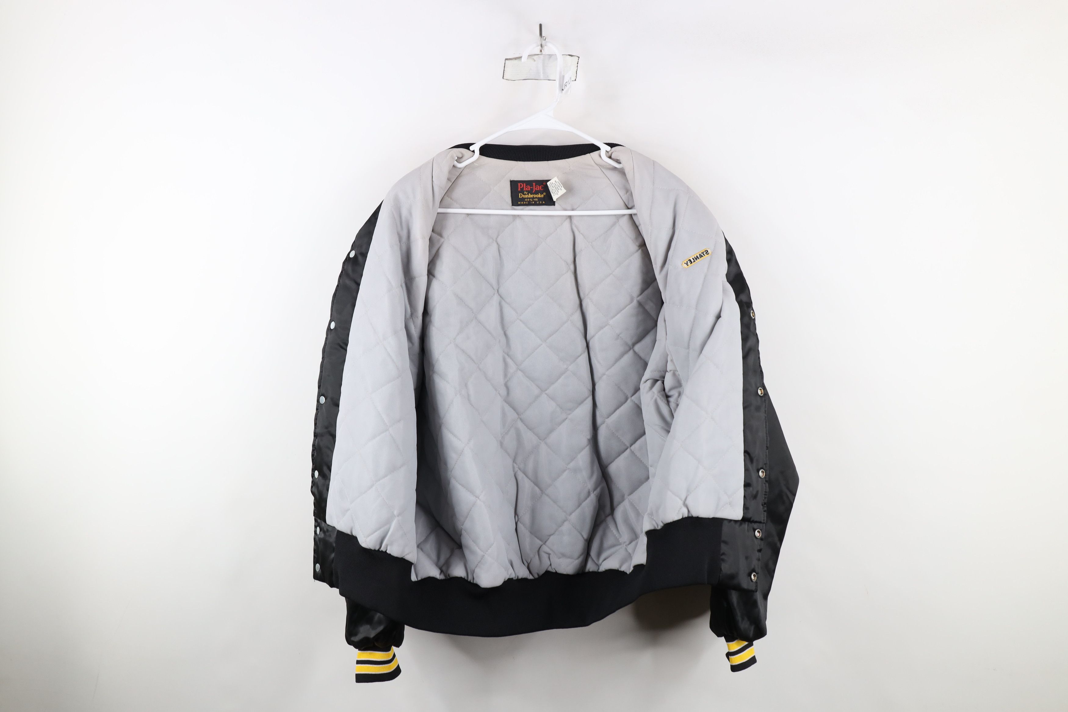 Vintage Vintage 80s 90s Stanley Tools Satin Bomber Jacket Black USA Size US L / EU 52-54 / 3 - 10 Thumbnail