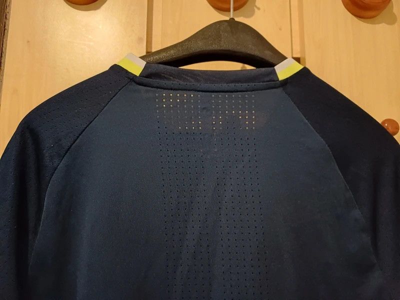 Adidas Original Sweden 2016 national team training shirt adizero Size US M / EU 48-50 / 2 - 7 Thumbnail