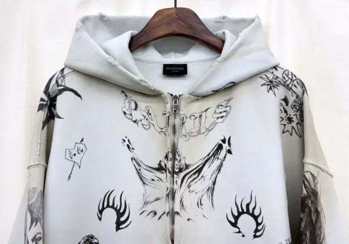 Balenciaga Balenciaga Distressed Tattoo Zip Hoodie Size US L / EU 52-54 / 3 - 5 Thumbnail