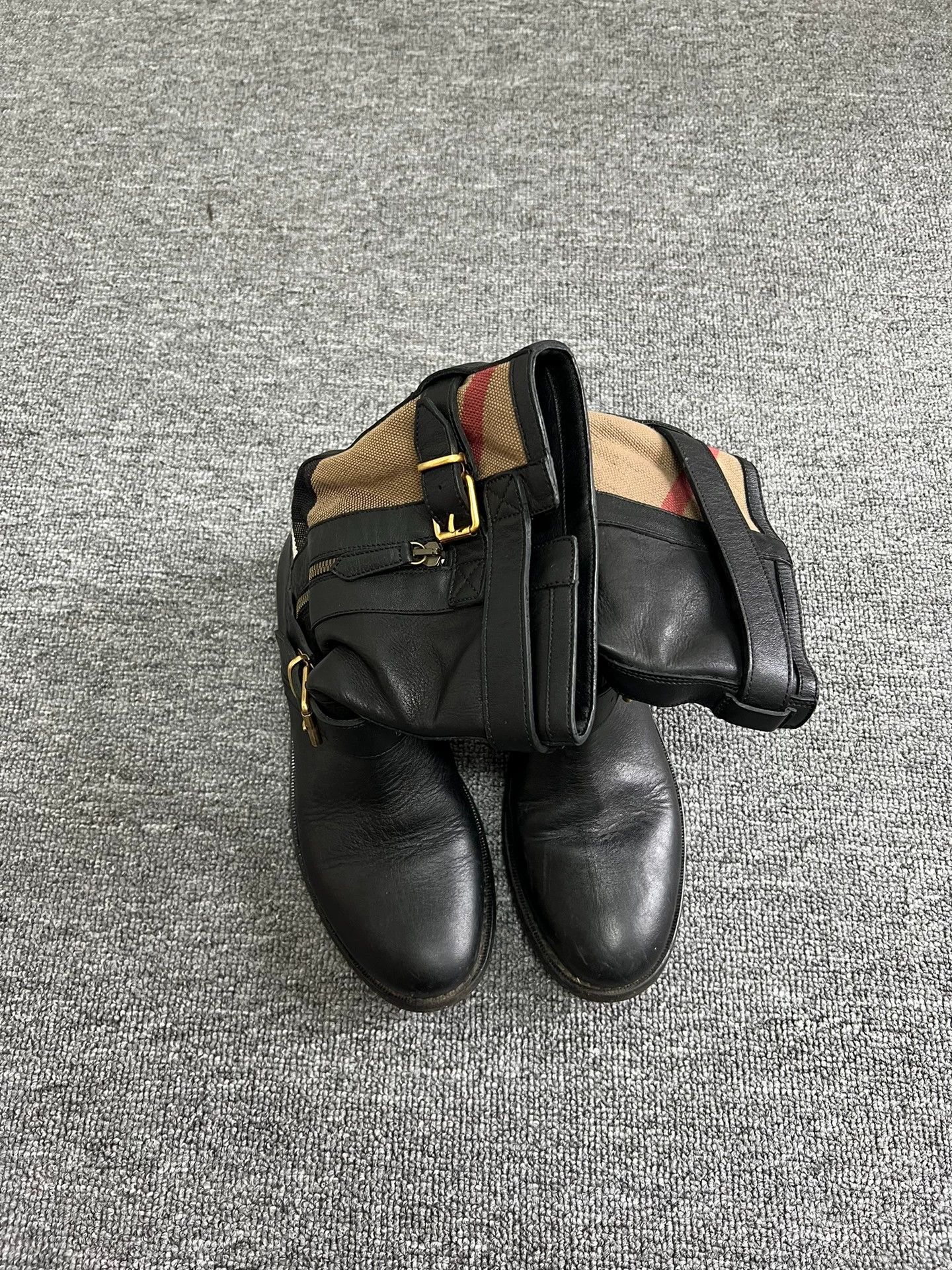 Burberry Burberry Women's Orange Buckle Leather Boots 37 Size US 6.5 / IT 36.5 - 3 Thumbnail