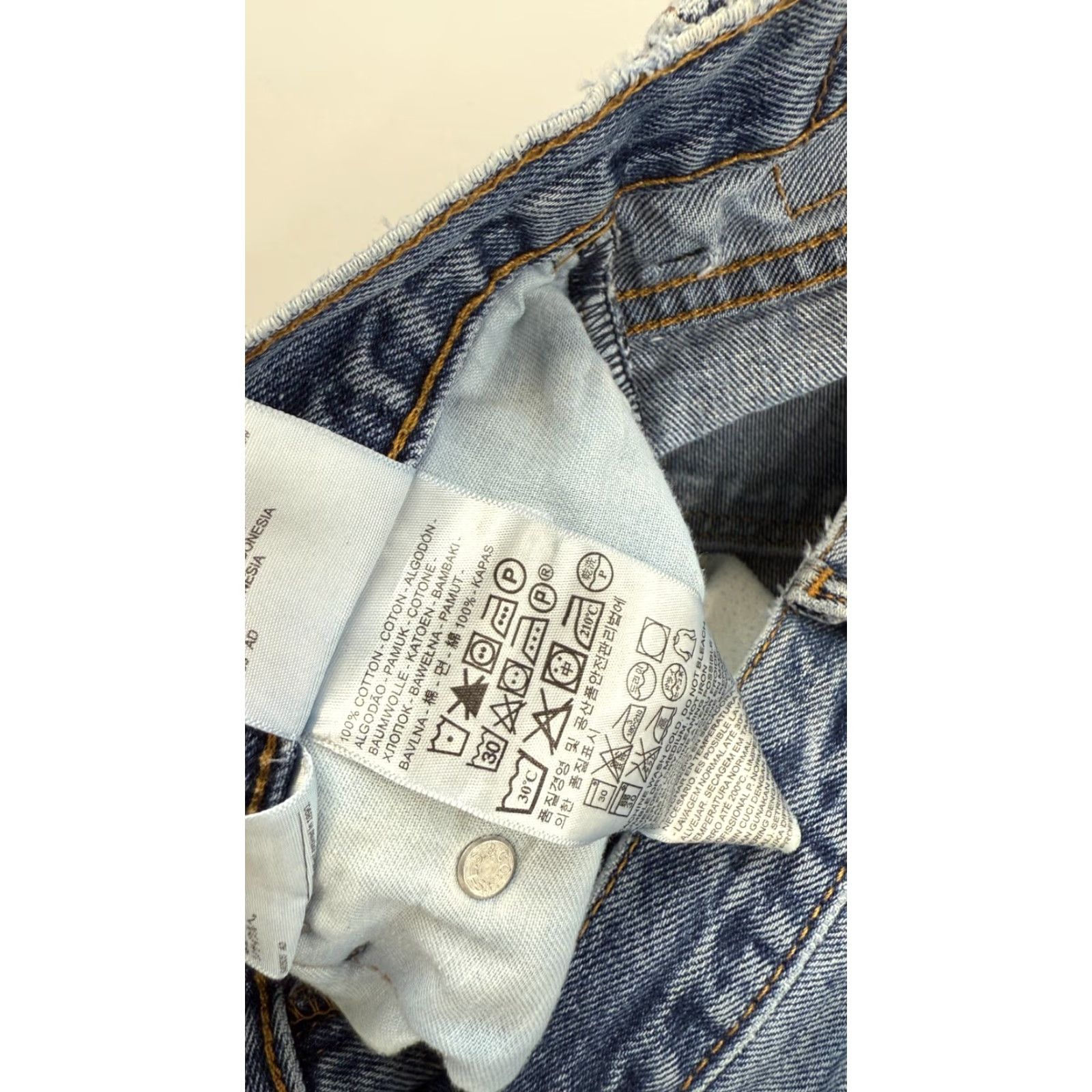 Levi's Levi's Jeans 36x30 Blue Denim Distressed Double Stitch Raw Hem Outdoor 550 5-Pocket Button Mens Size US 36 / EU 52 - 7 Thumbnail