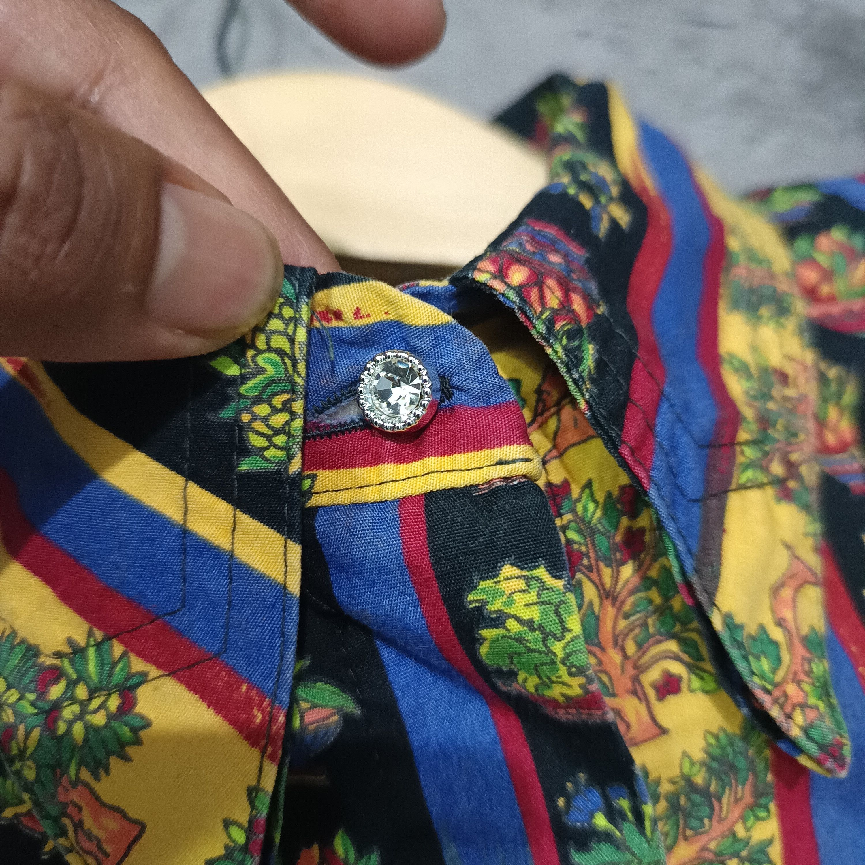 Versace Jeans Couture Vintage Versace Jeans Full Print Cotton Shirt Size US M / EU 48-50 / 2 - 4 Thumbnail
