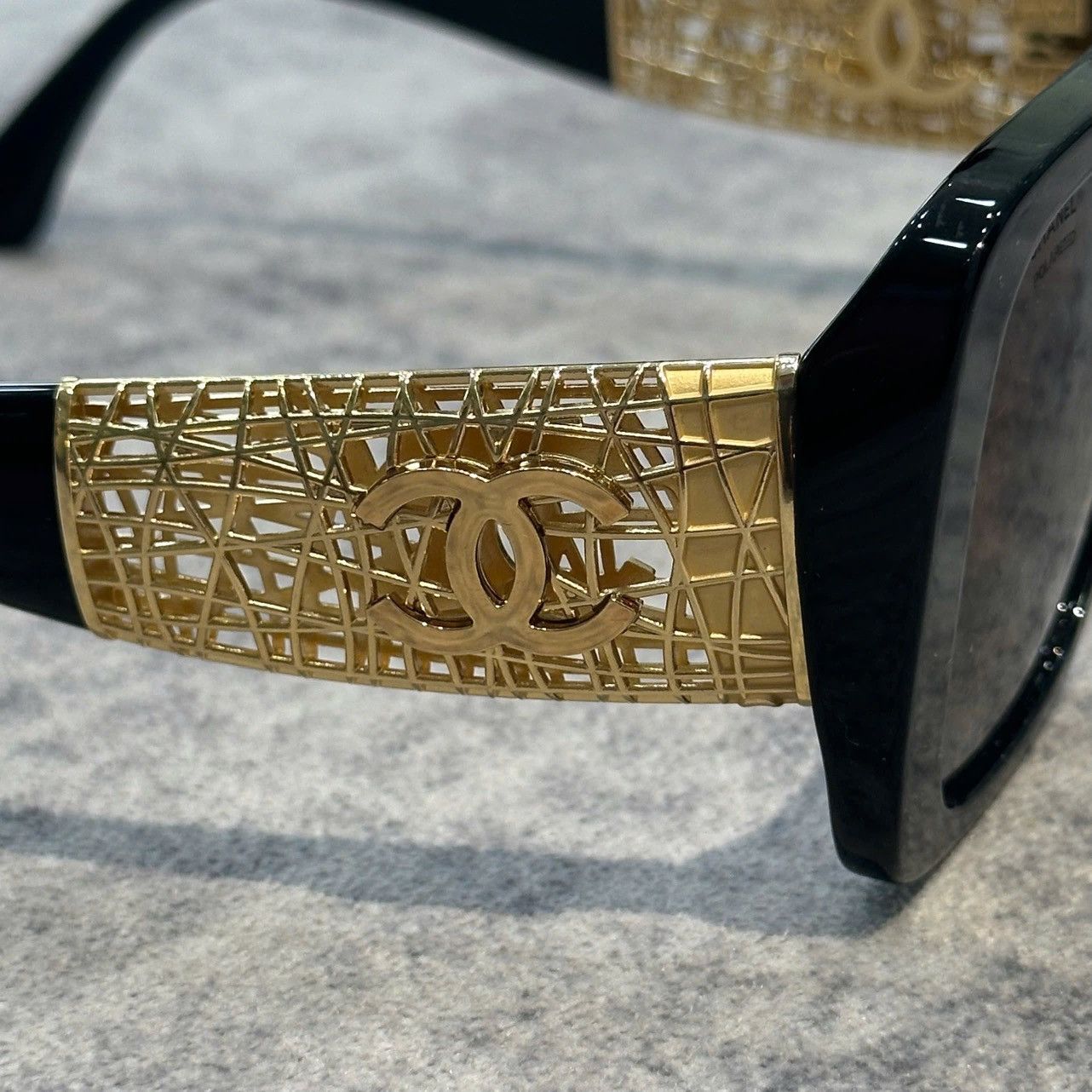 Chanel Chanel 0CH5532 C622S9 Size ONE SIZE - 3 Thumbnail