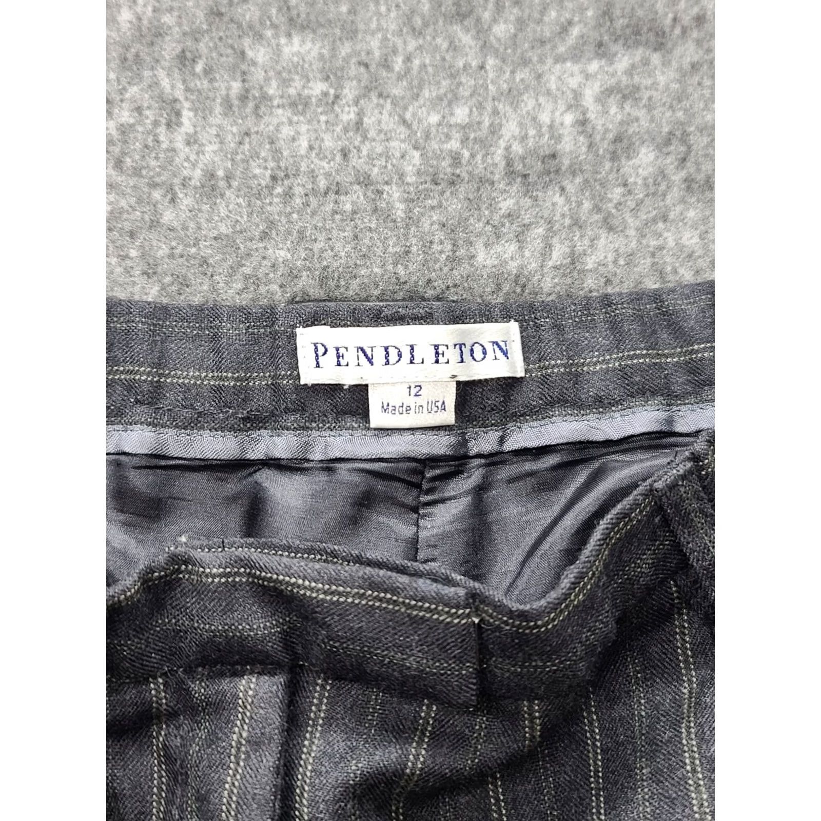 Pendleton VINTAGE Pendleton Pants Womens 12 Straight Leg Virgin Wool Pleated Trouser Black 29in Inseam 80s 90s USA Mens Womens Girls Size 34" / US 12 / IT 48 - 2 Thumbnail