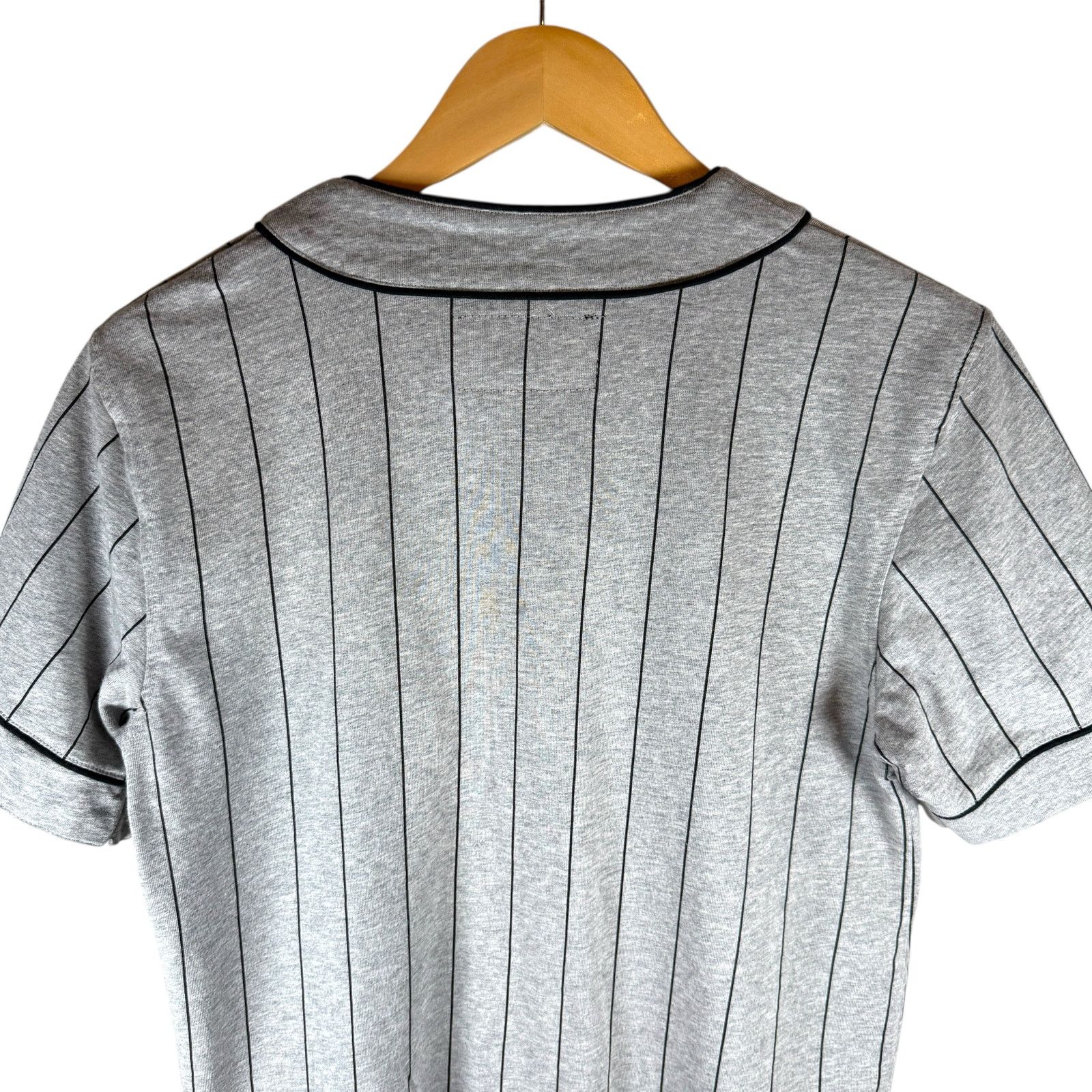 Empyre Empyre 2018 Striped Embroidred Urban Baseball Jersey Men’s M Size US S / EU 44-46 / 1 - 5 Thumbnail