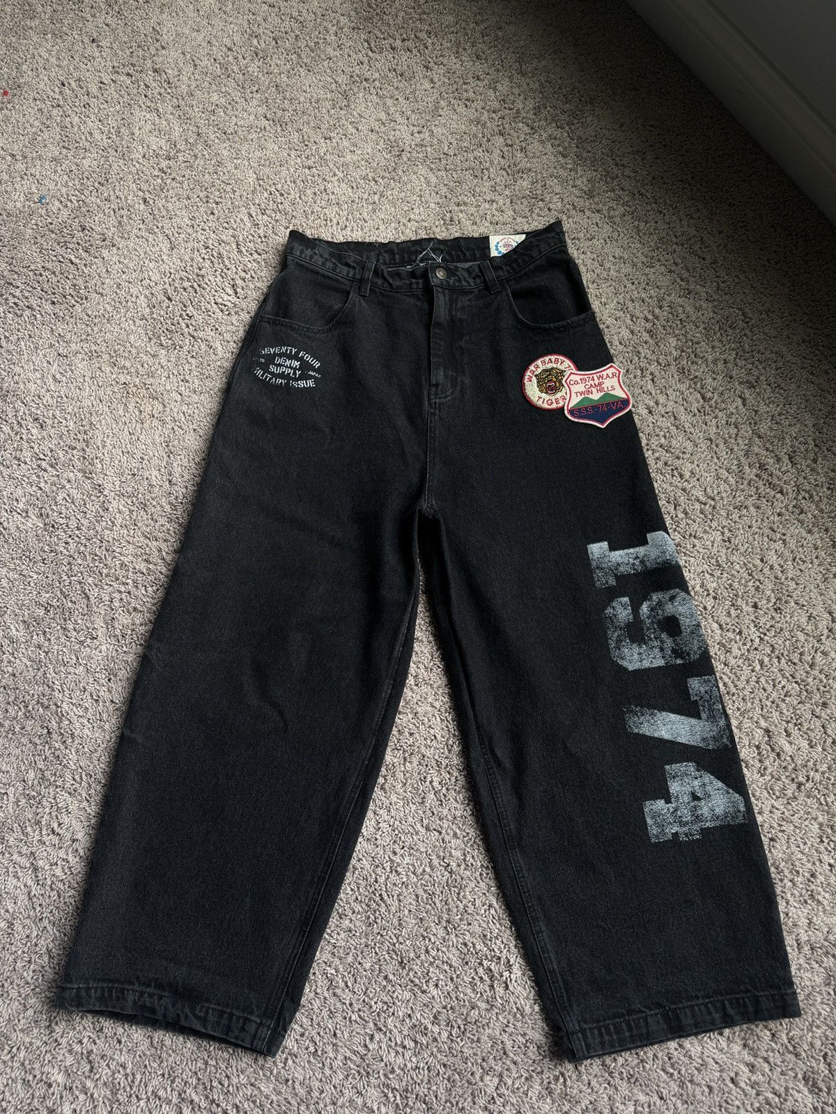 74 Is War SeventyFour Is War Patch Denim Size US 30 / EU 46 - 1 Thumbnail