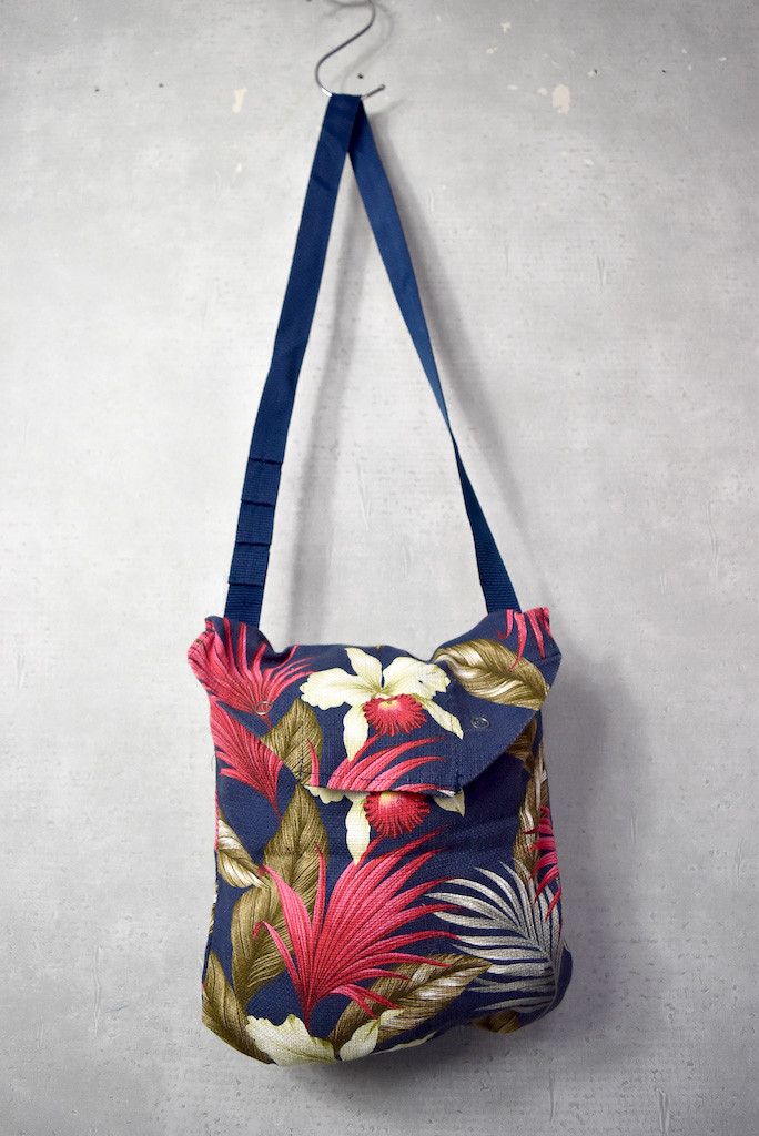 Engineered Garments leaf&flower graphic shoulder bag 28248 - 805