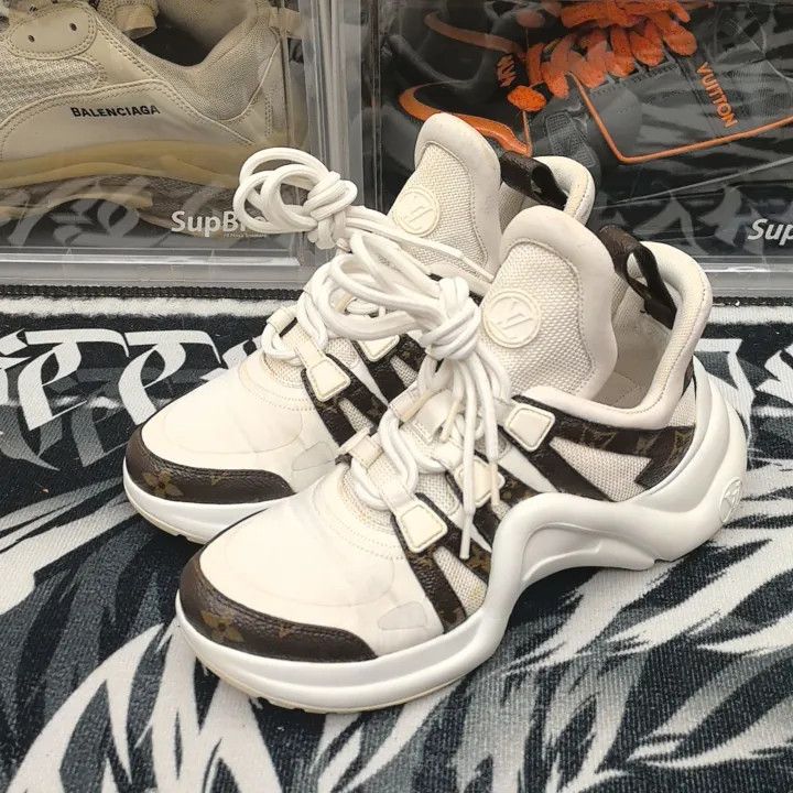 Louis Vuitton Louis Vuitton Archlight Low-Top Sneakers 0079 Size US 5 / IT 35 - 1 Thumbnail