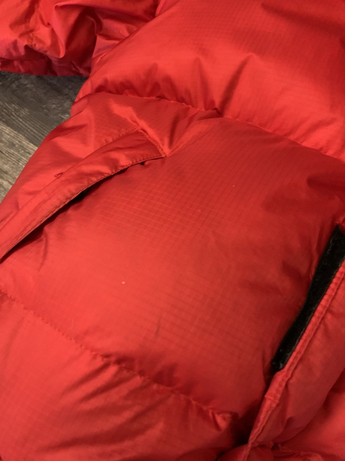 The North Face × Vintage Vintage 1990s The North Face Red And Black Puffer Jacket Size US M / EU 48-50 / 2 - 8 Thumbnail