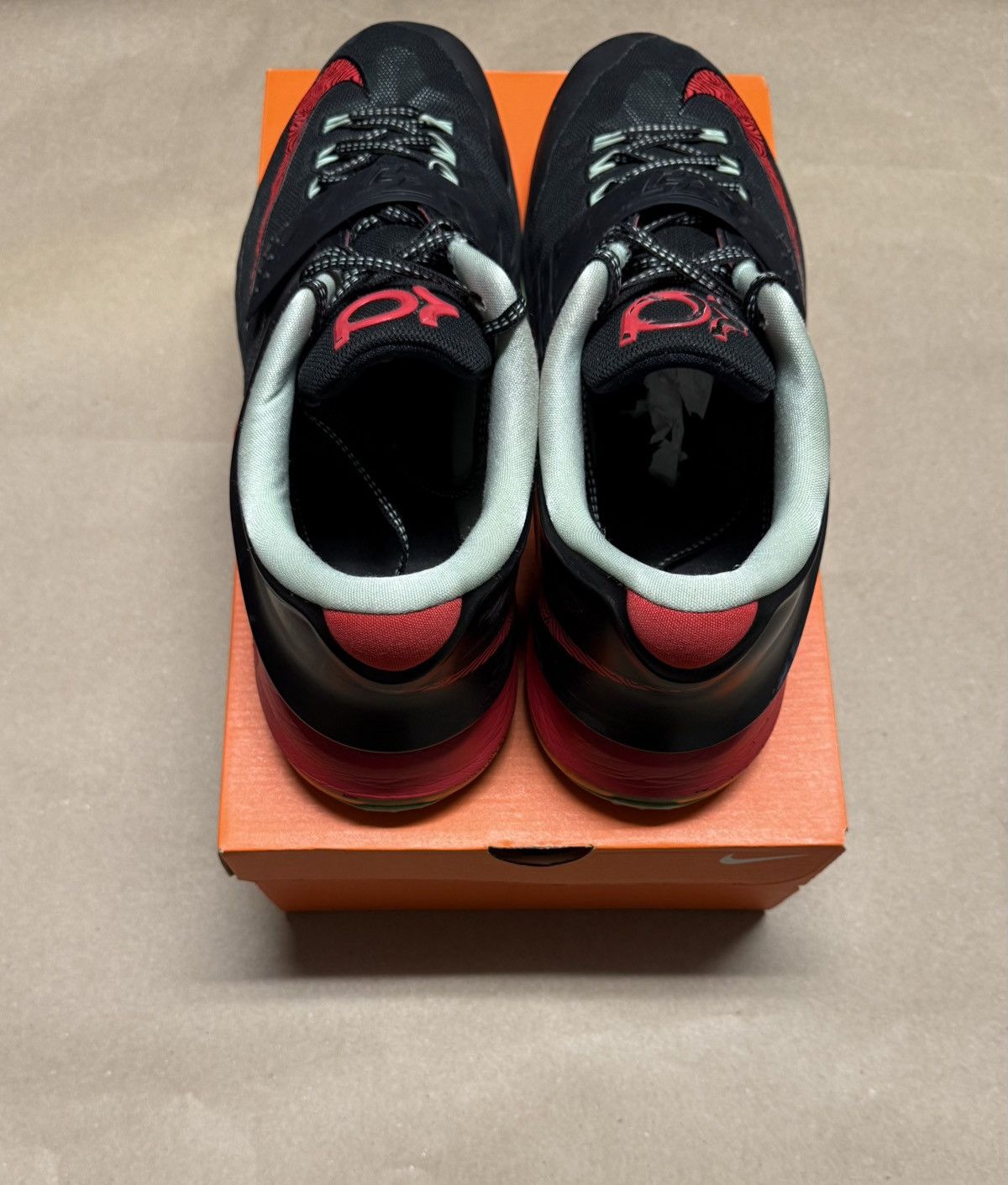 Nike Nike KD 7 VII Good Apples Kevin Durant men’s size 14 Rare! Size US 14 / EU 47 - 4 Thumbnail