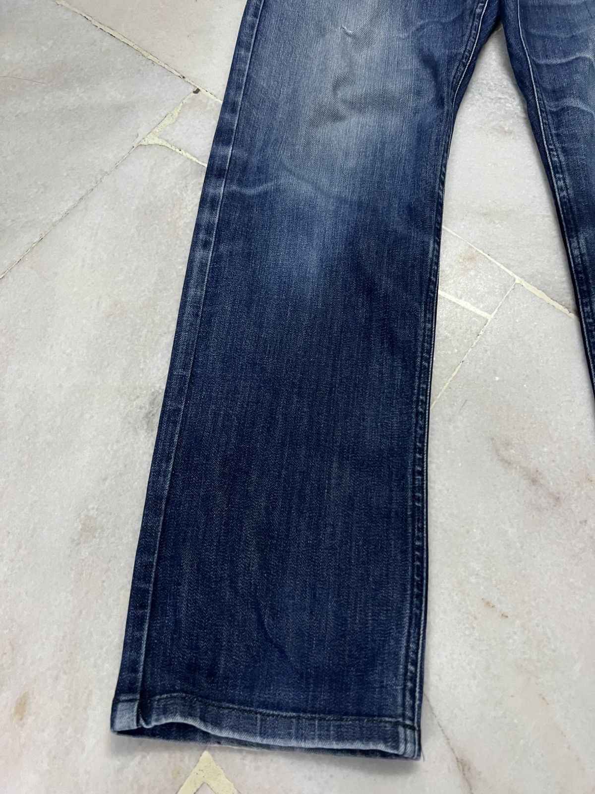Burberry BURBERRY BLACK LABEL DISTRESSED WASHED JEAN Size US 30 / EU 46 - 3 Thumbnail