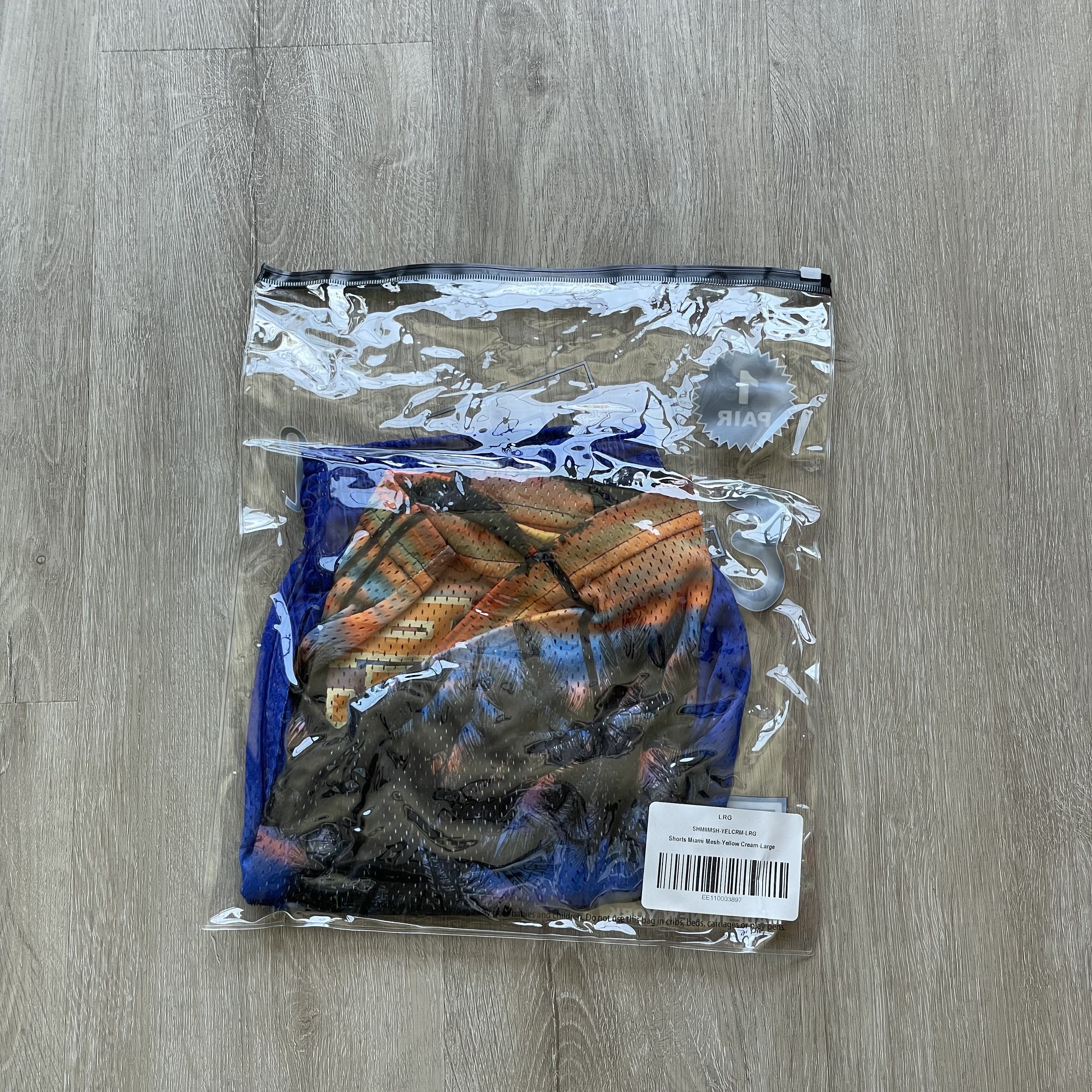 Eric Emanuel Eric Emanuel EE Basic/Core Short Miami Palm Trees & Sunset Size US 34 / EU 50 - 8 Thumbnail