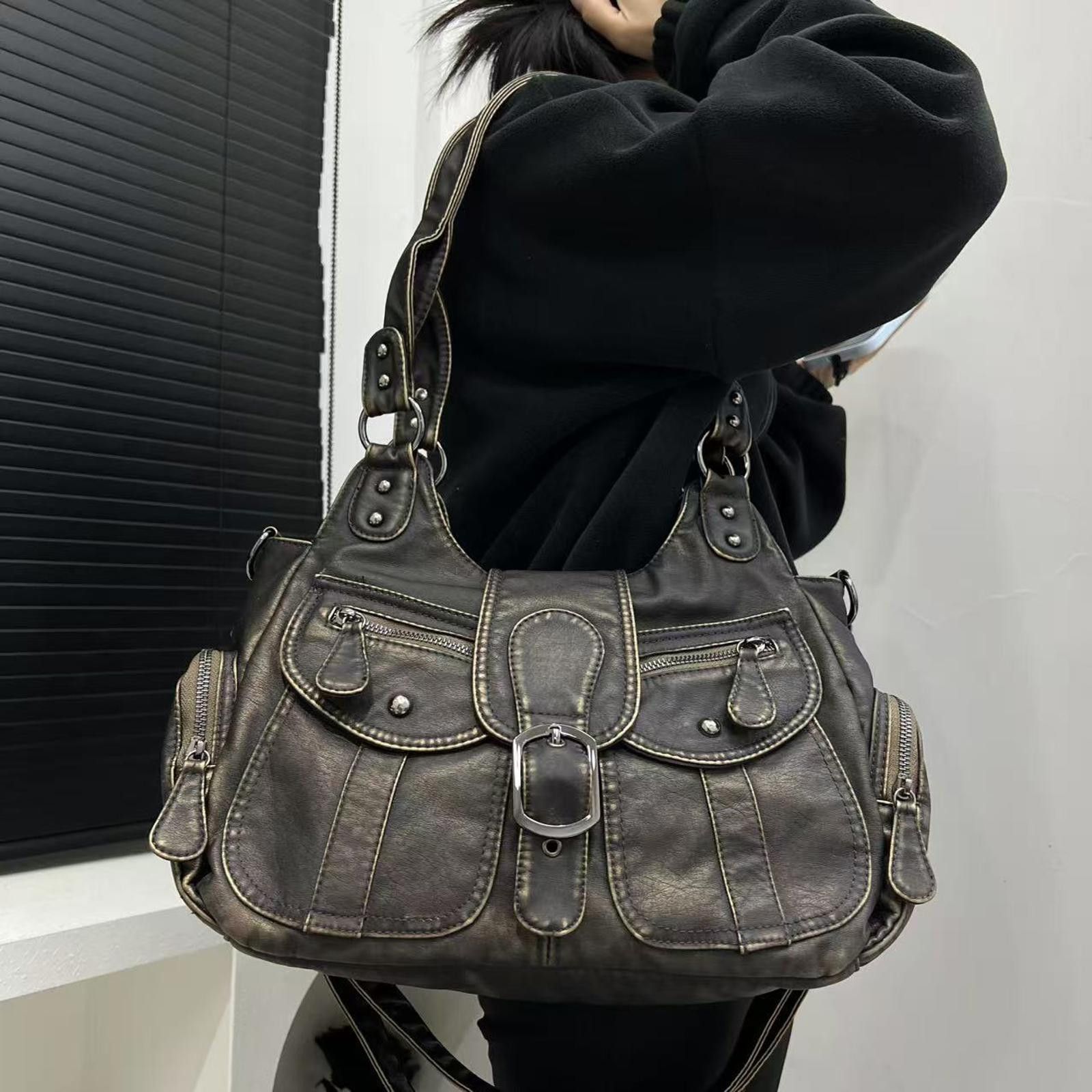 Vintage Black Vintage Style Buckled Leather Handbag, Shoulder Bag Size ONE SIZE - 1 Thumbnail