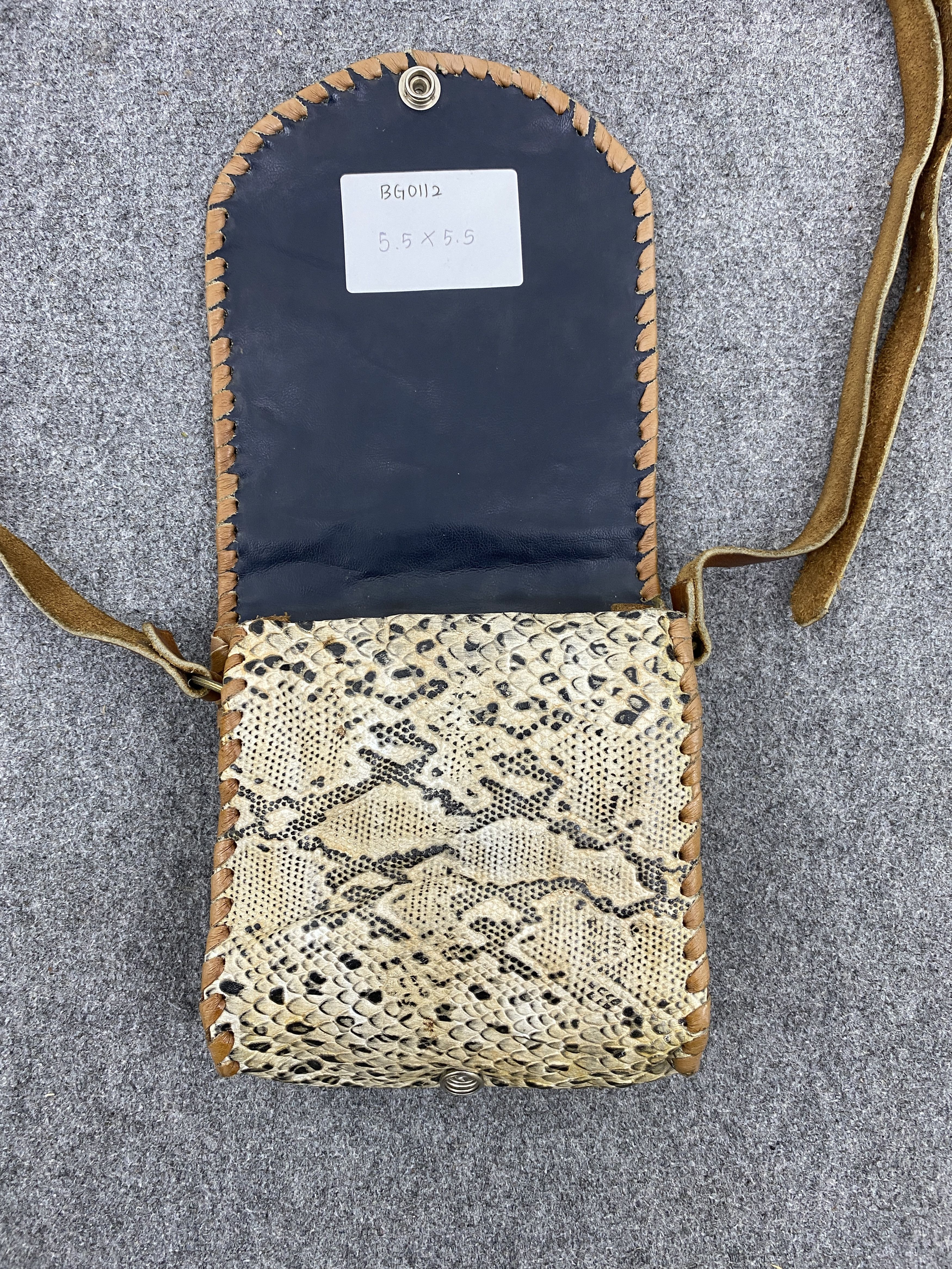 Japanese Brand Vintage Python Snake Leather Sling BAG Size ONE SIZE - 9 Thumbnail