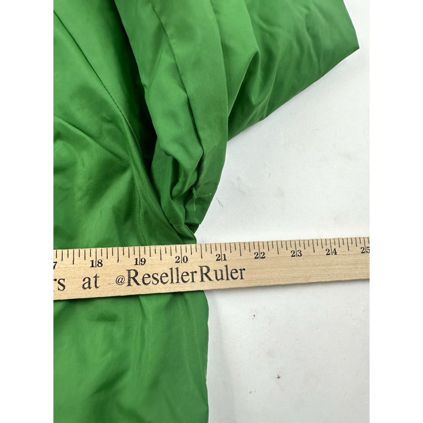Vintage VINTAGE Auburn Sportswear Jacket Men M Green 80s Bomber Nylon Satin Category: Jacket Size US M / EU 48-50 / 2 - 6 Thumbnail