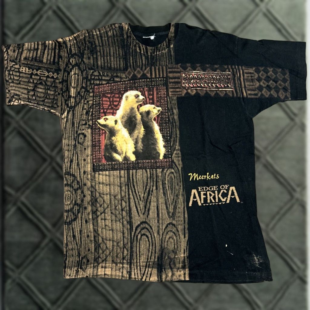 Vintage VINTAGE 90s Meerkats Edge of Africa Nature Animal All Over Print T-Shirt XL Black Mens Size US XL / EU 56 / 4 - 1 Thumbnail