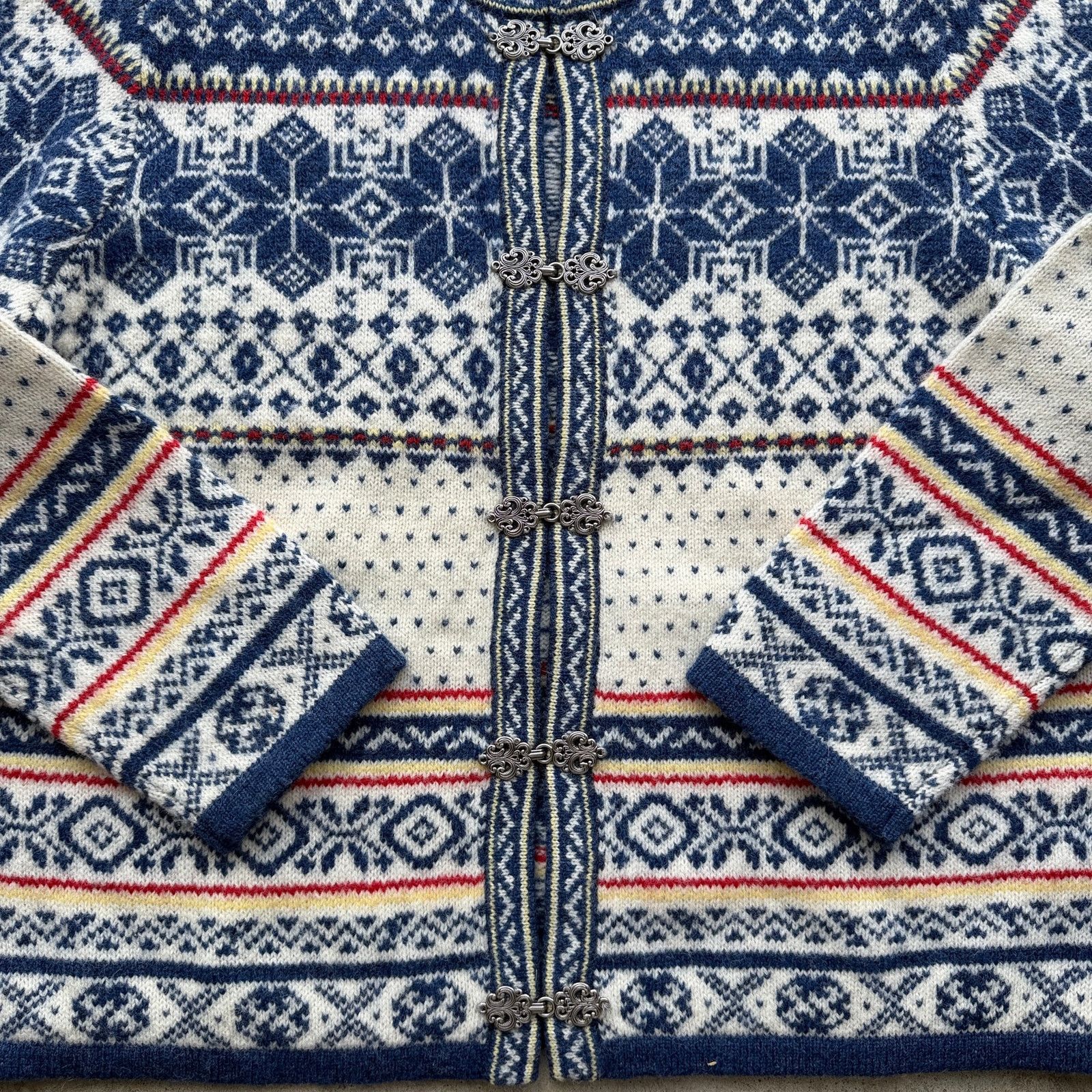 Other Vintage Y2K 100% Wool Nordic Fair Isle Clasp Cardigan L Size L / US 10 / IT 46 - 5 Thumbnail