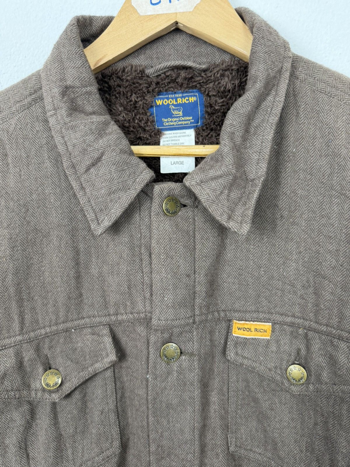 Woolrich Woolen Mills VINTAGE Woolrich Herringbone Sherpa-Lined Trucker Jacket Size US L / EU 52-54 / 3 - 6 Thumbnail