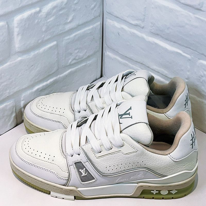 Louis Vuitton Louis Vuitton White Leather Trainer Sneakers 0089 Size US 8.5 / EU 41-42 - 1 Thumbnail