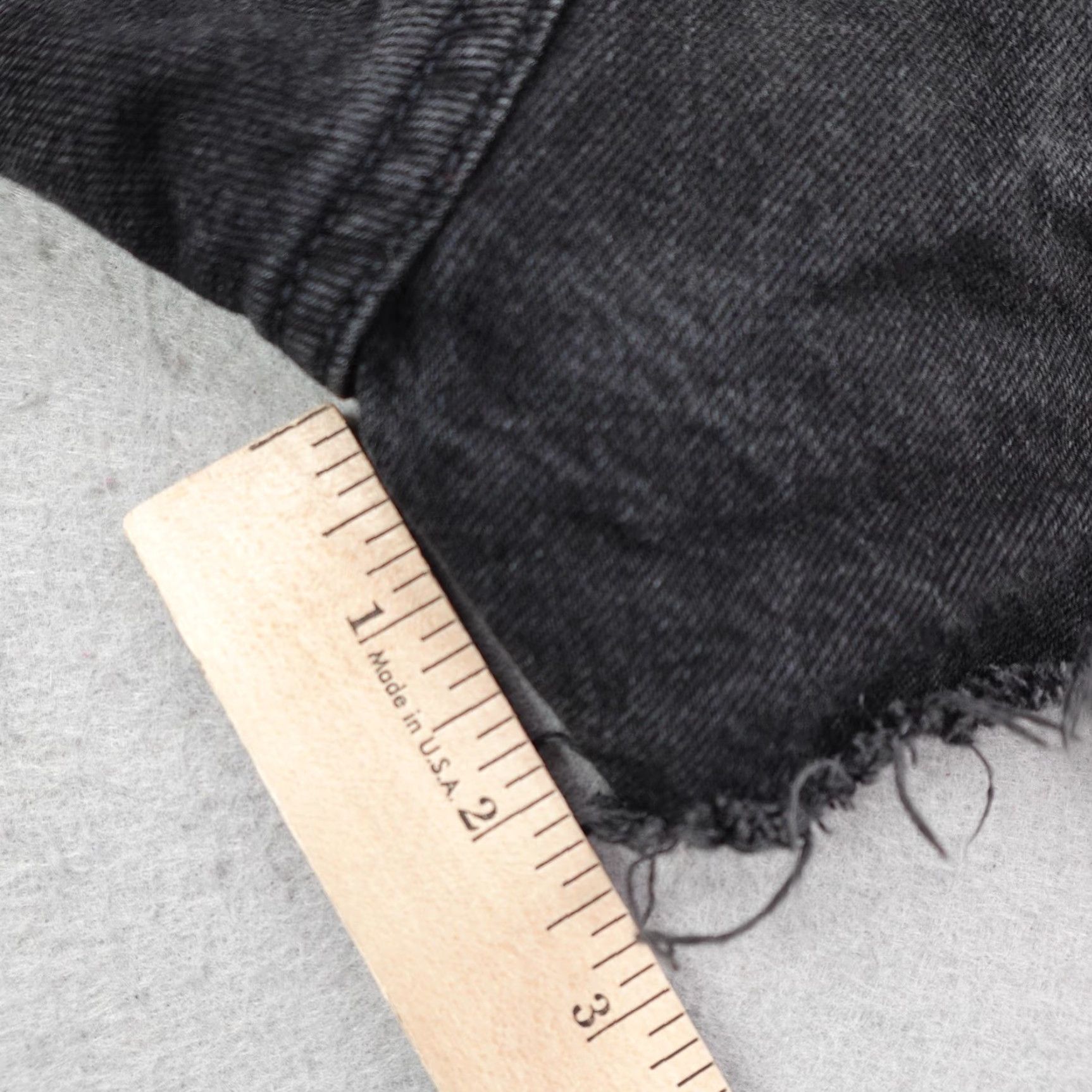 Levi's Levis Shorts Womens 27 Black Denim 501 Button Fly Cutoff Frayed Distressed Mini Size 27" / US 4 / IT 40 - 7 Thumbnail