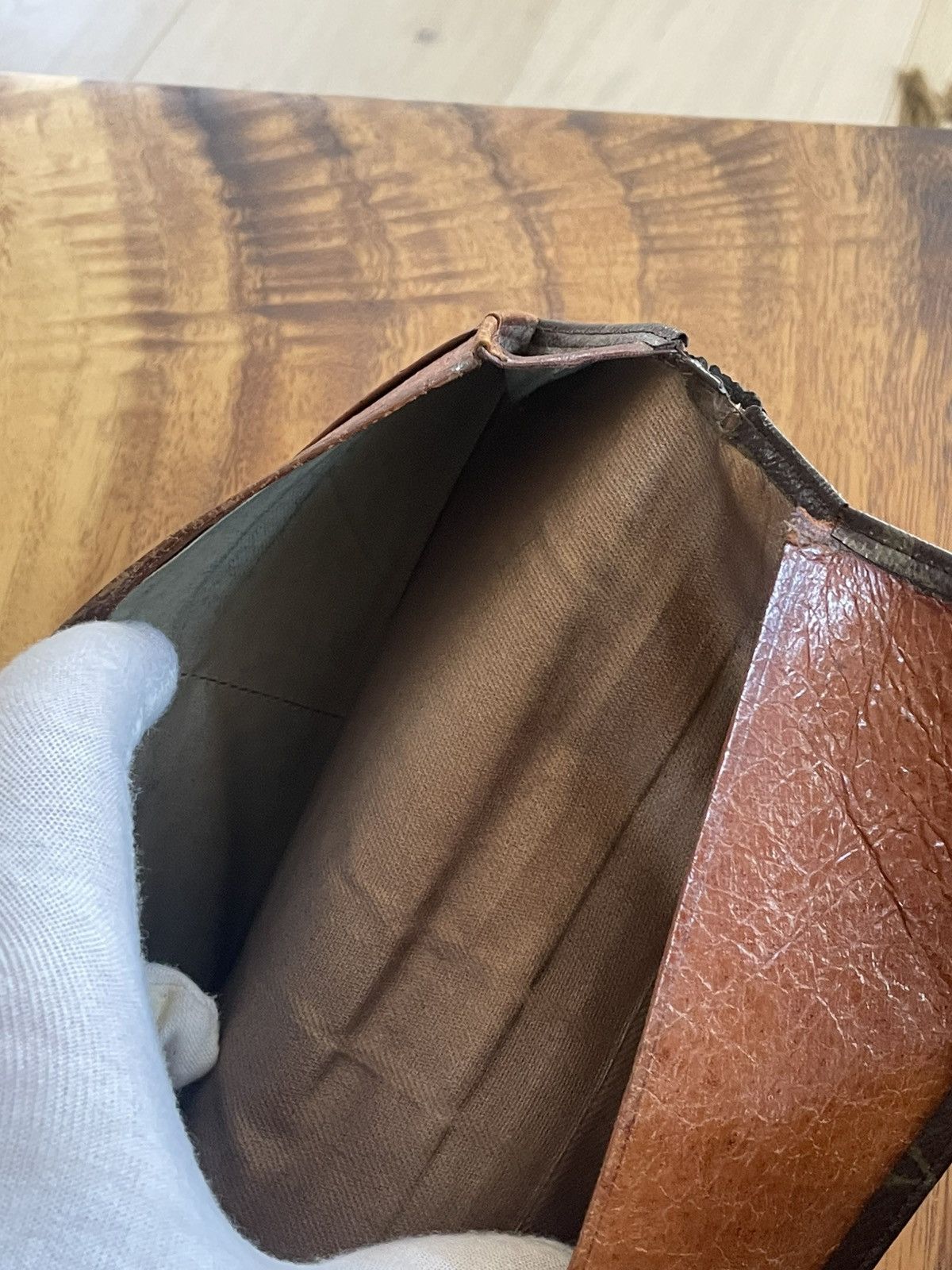 Louis Vuitton Louis Vuitton Wallet Size ONE SIZE - 2 Thumbnail