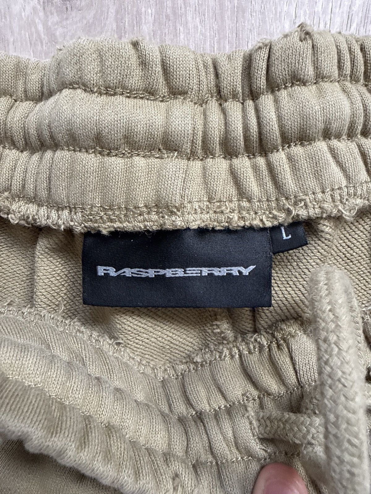 The GV Gallery Rasberry Hills RSP 3 Sweats Size US 34 / EU 50 - 3 Thumbnail