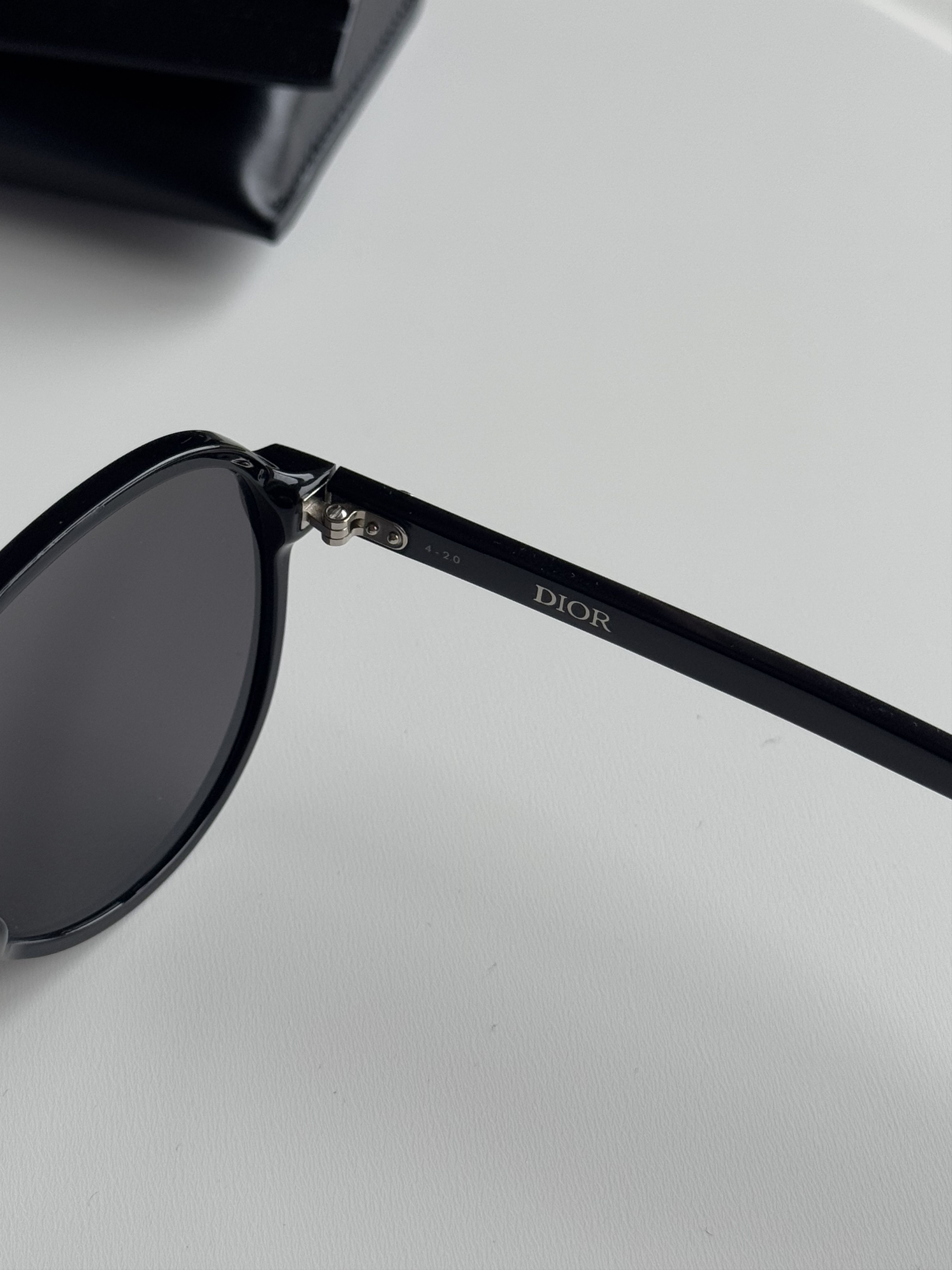 Dior Christian Dior Sunglasses Size ONE SIZE - 9 Thumbnail
