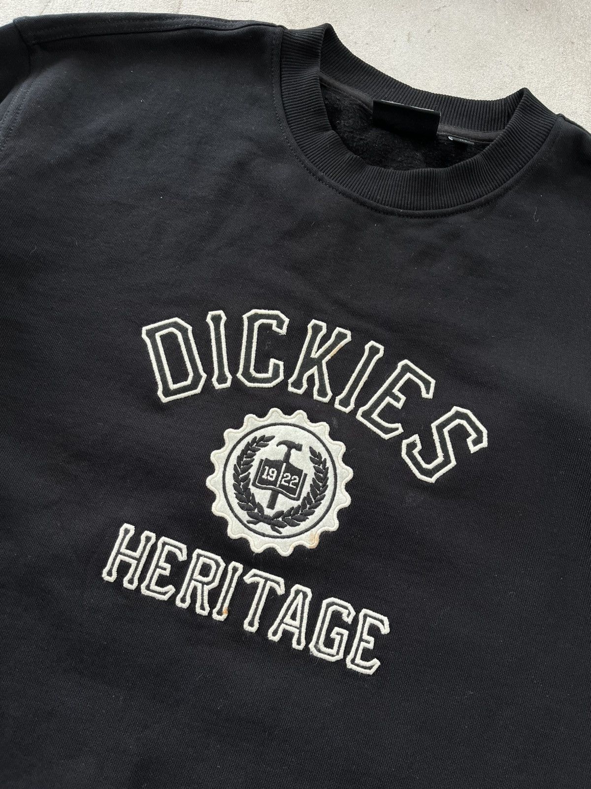 Dickies Vintage Dickies Black Sweatshirt Big logo Sk8 Basic Size US L / EU 52-54 / 3 - 7 Thumbnail