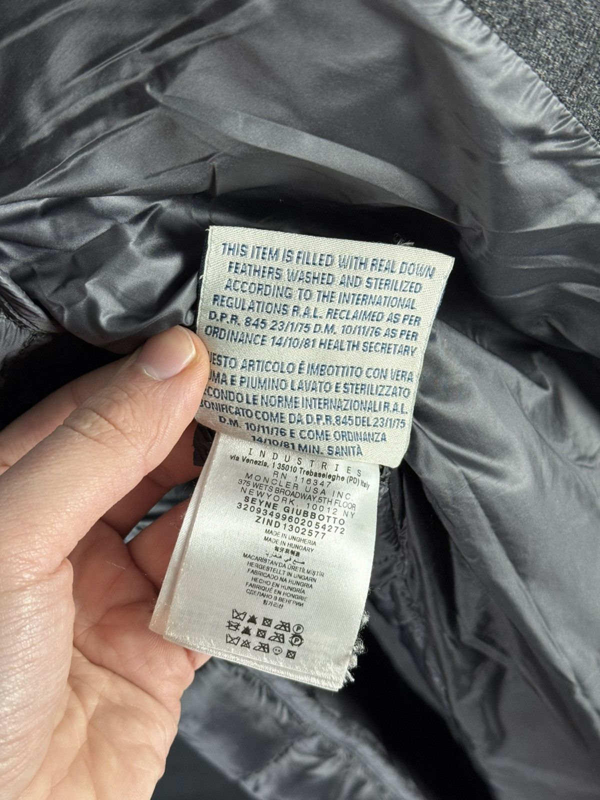 Moncler Moncler Seyne Giubbotto Women’s Down Coat Jacket Fur Grey Size XS / US 0-2 / IT 36-38 - 13 Thumbnail