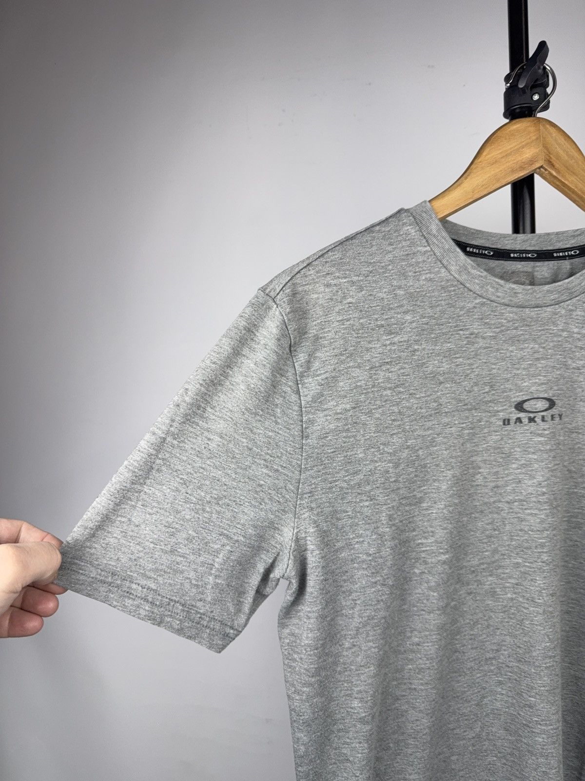 Oakley Oakley Heather Gray Minimal Logo Athletic T-Shirt Lifestyle Size US S / EU 44-46 / 1 - 4 Thumbnail