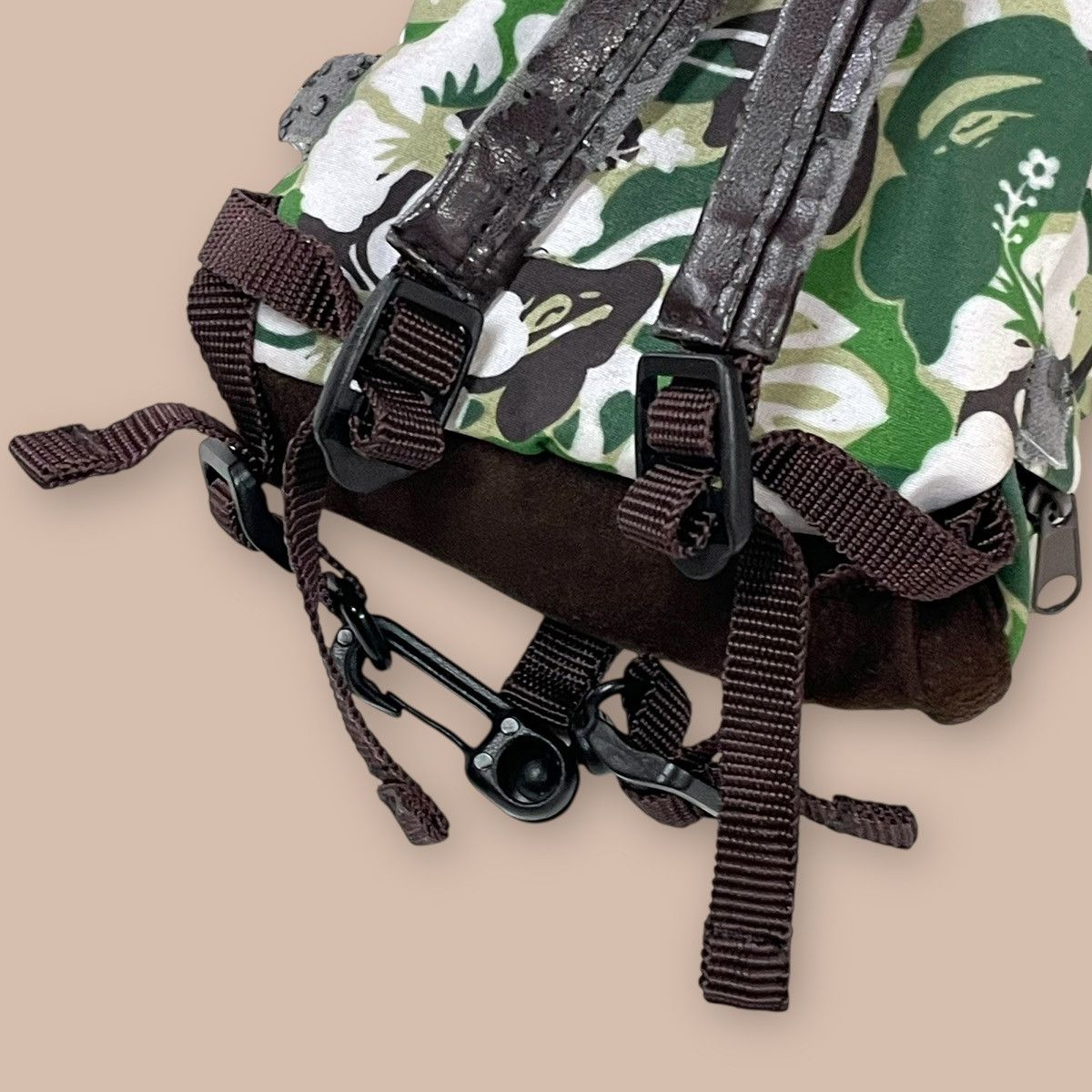 Bape BAPE RESORT CAMO MINI Bag 2008 Summer Collection Size ONE SIZE - 11 Thumbnail