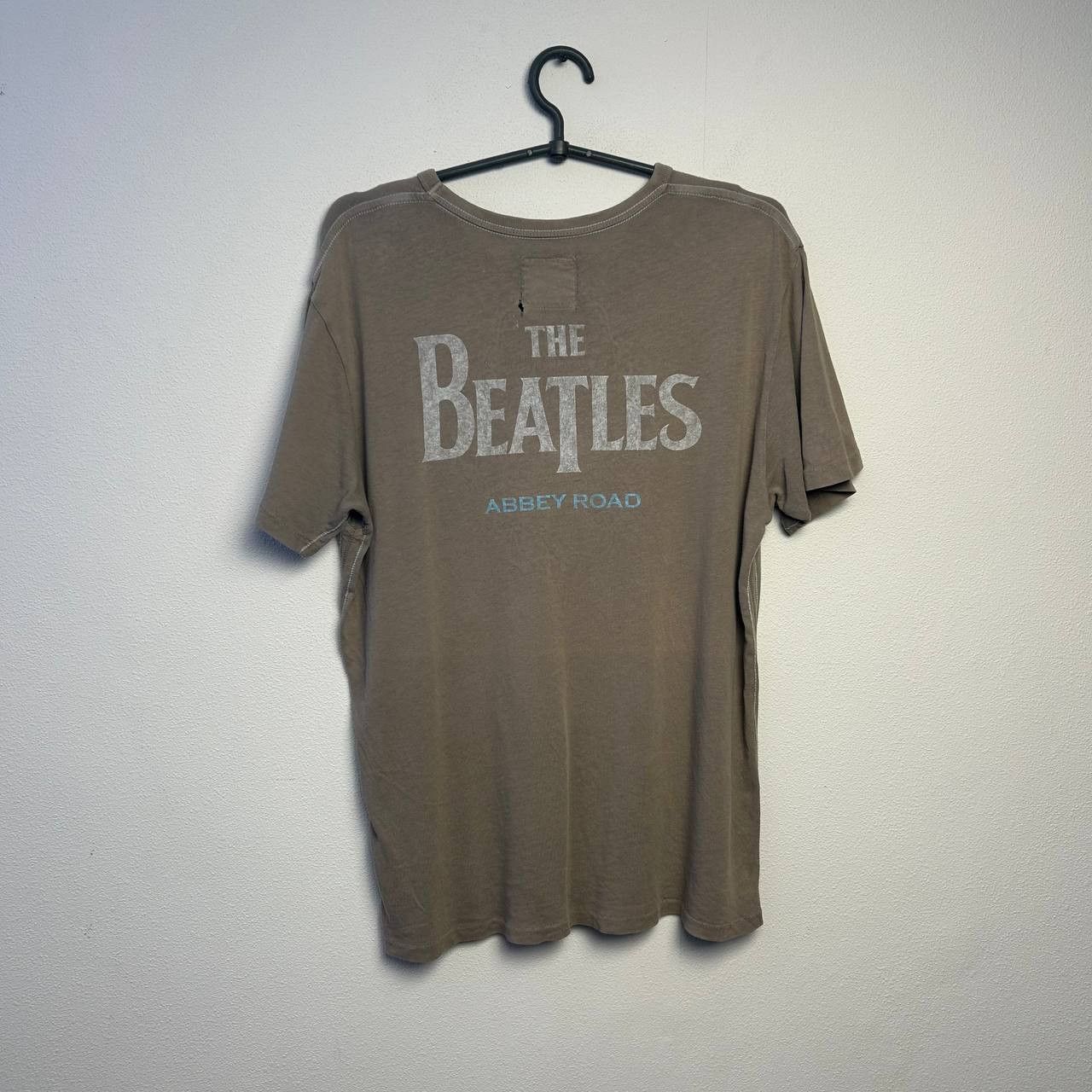 Band Tees Vintage The Beatles 2000s big graphic logo rock band tee Size US M / EU 48-50 / 2 - 10 Thumbnail