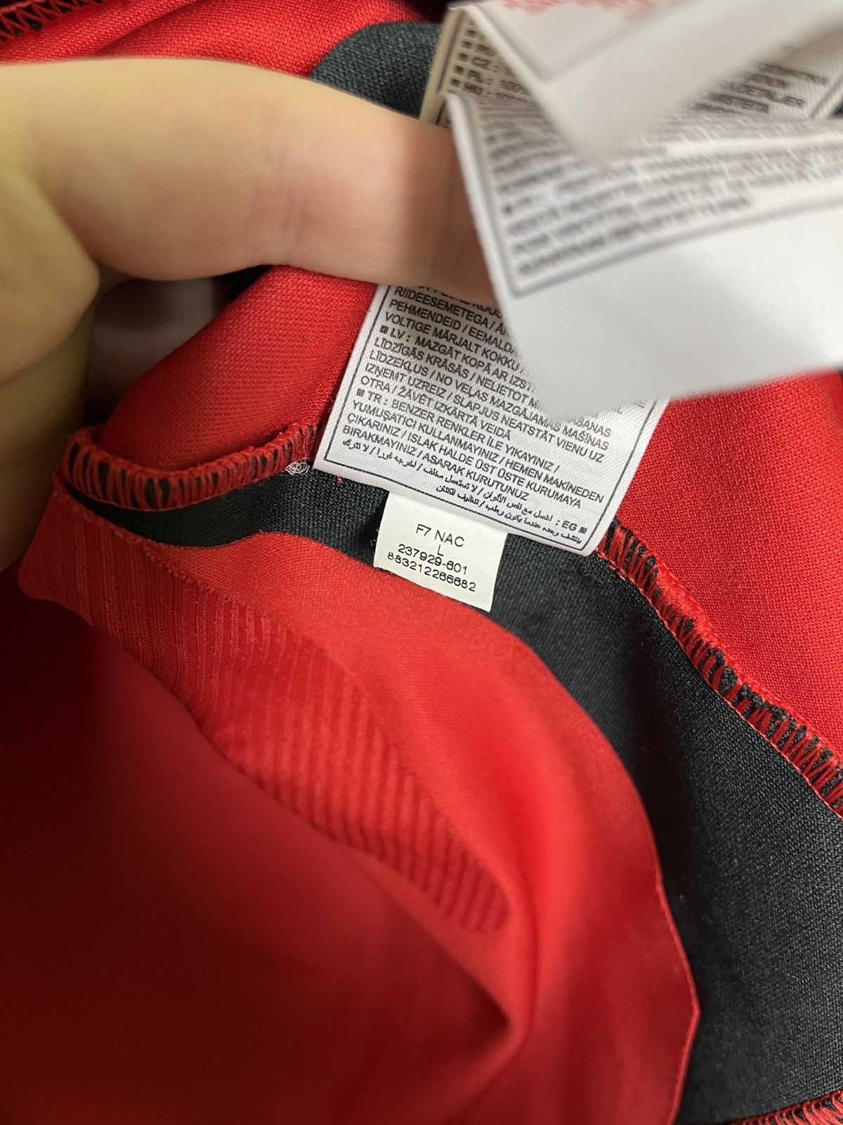 Nike Nike Manchester United vintage crewneck sweatshirt Size US L / EU 52-54 / 3 - 4 Thumbnail