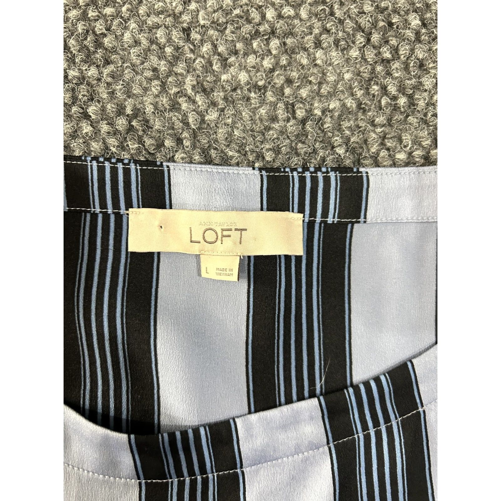 Loft VINTAGE? LOFT Shirt Womens L Black White Stripe Bell Sleeve Blouse Top Work Size L / US 10 / IT 46 - 5 Thumbnail