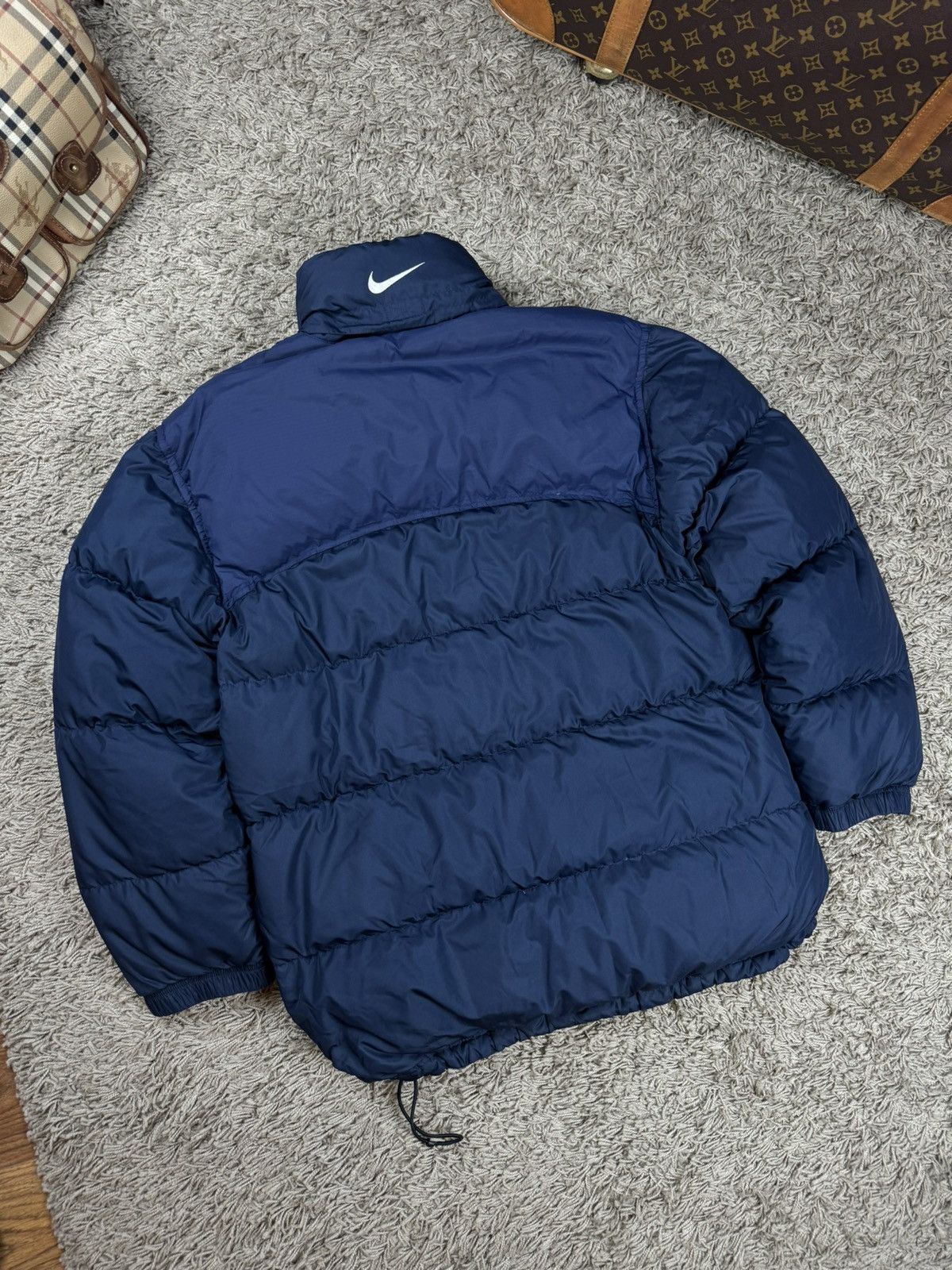 Nike Vintage puffer jacket Nike 00s original retro casual item Size US L / EU 52-54 / 3 - 3 Thumbnail